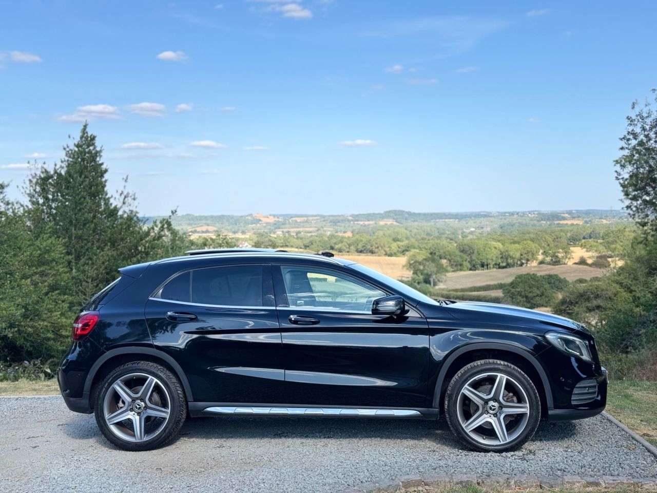 A 2018 MERCEDES-BENZ GLA 2.1 GLA220d AMG Line (Premium Plus) SUV 5dr Diesel 7G-DCT 4MATIC Euro 6 (s/ A 2018 MERCEDES-BENZ GLA 2.1 GLA220d AMG Line (Premium Plus) SUV 5dr Diesel 7G-DCT 4MATIC Euro 6 (s/