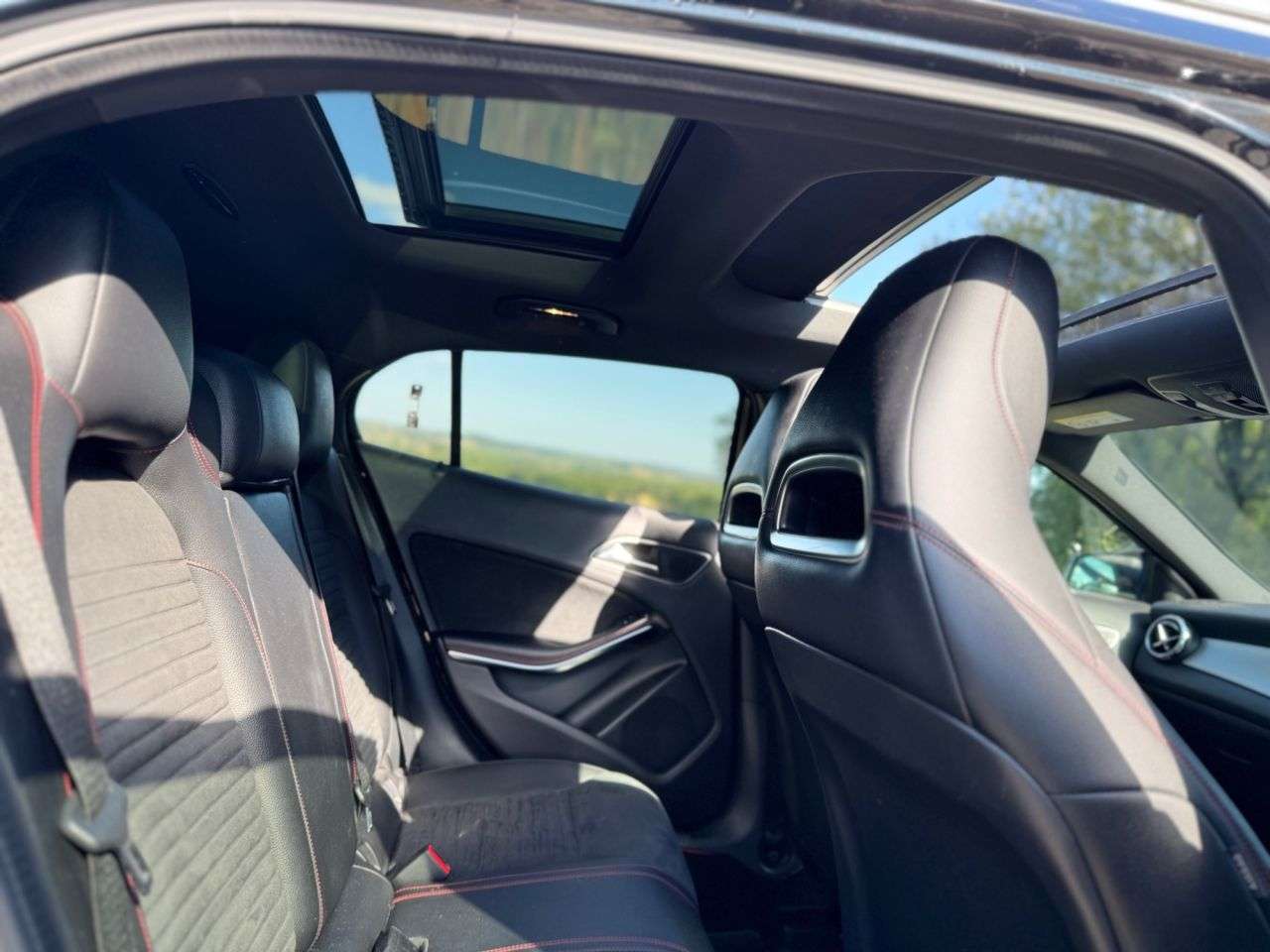A 2018 MERCEDES-BENZ GLA 2.1 GLA220d AMG Line (Premium Plus) SUV 5dr Diesel 7G-DCT 4MATIC Euro 6 (s/ A 2018 MERCEDES-BENZ GLA 2.1 GLA220d AMG Line (Premium Plus) SUV 5dr Diesel 7G-DCT 4MATIC Euro 6 (s/