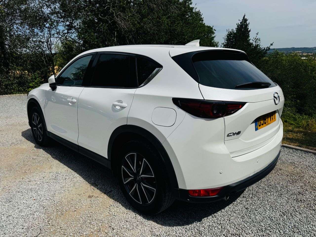 A 2017 MAZDA CX-5 2.2 SKYACTIV-D Sport Nav SUV 5dr Diesel Auto Euro 6 (s/s) (150 ps) A 2017 MAZDA CX-5 2.2 SKYACTIV-D Sport Nav SUV 5dr Diesel Auto Euro 6 (s/s) (150 ps)