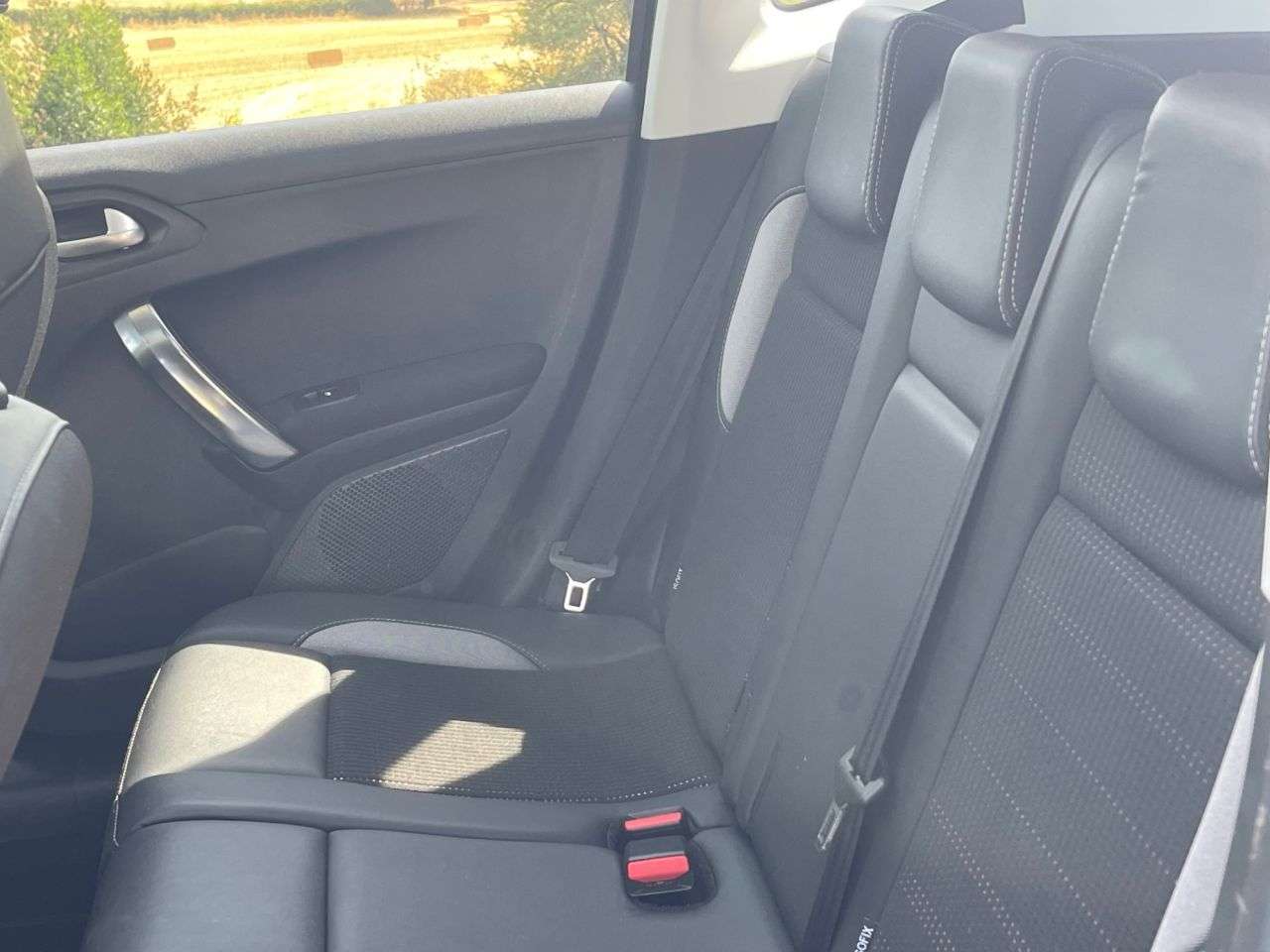 2018 PEUGEOT 2008 2018 PEUGEOT 2008