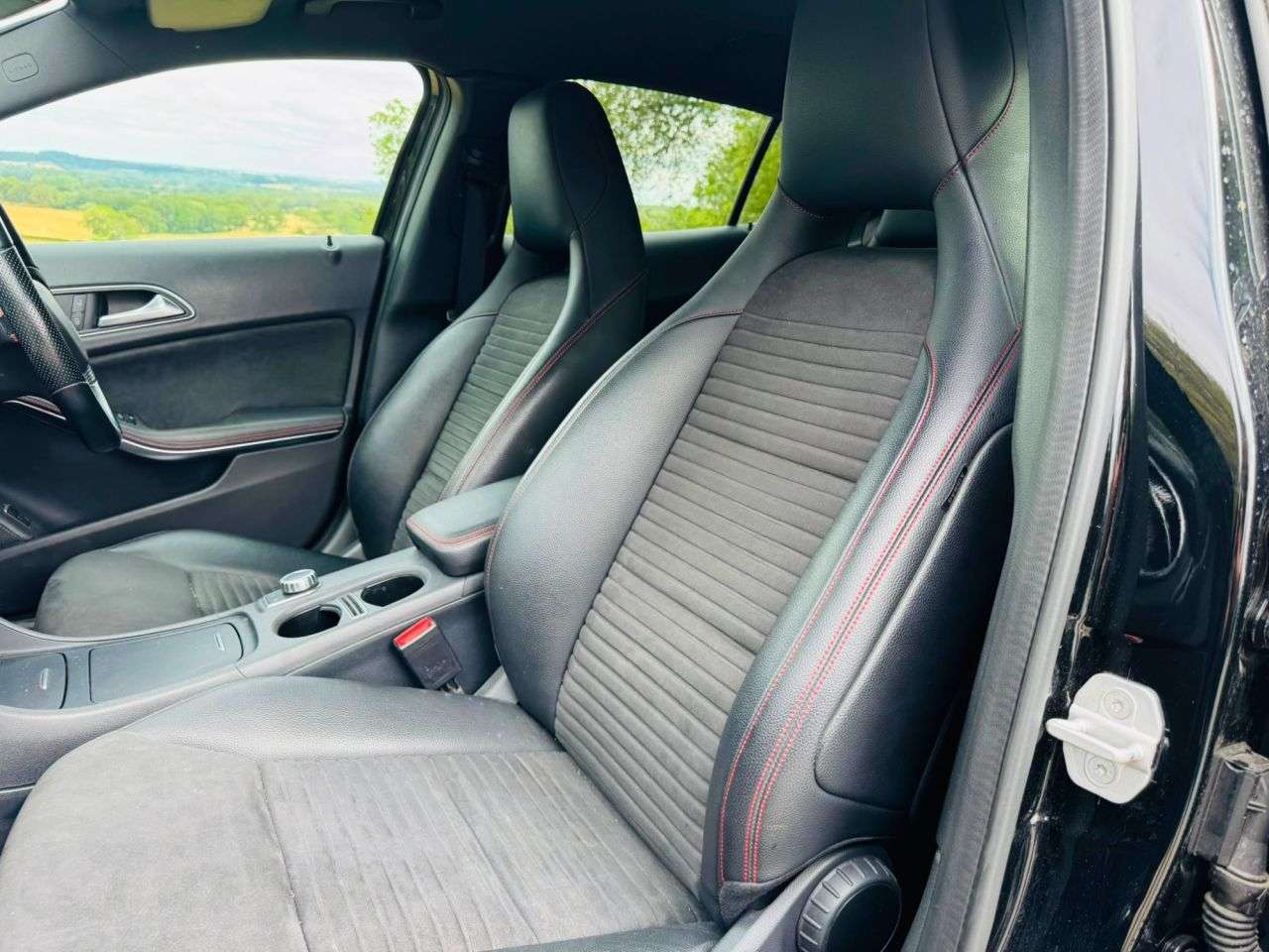 2015 MERCEDES-BENZ GLA 2015 MERCEDES-BENZ GLA