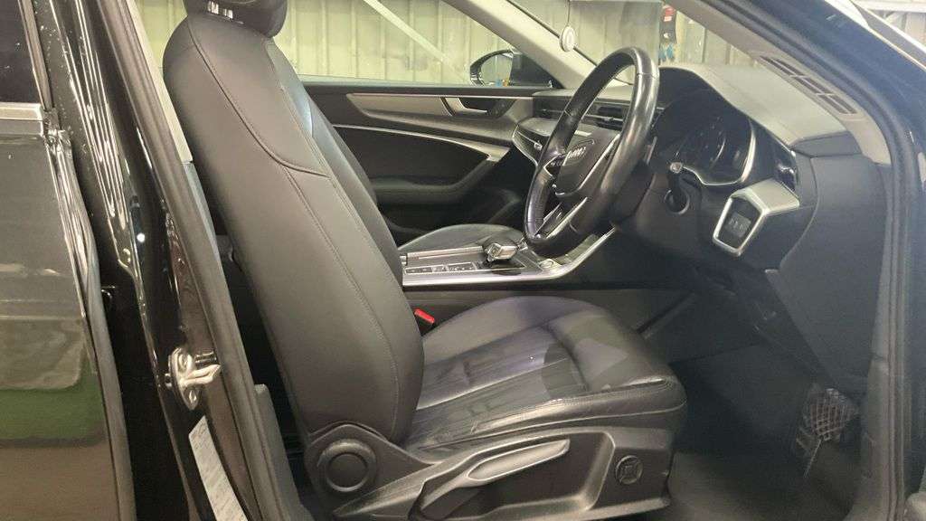 A 2018 AUDI A6 AVANT 2.0 TDI 40 Sport Estate 5dr Diesel S Tronic Euro 6 (s/s) (204 ps) A 2018 AUDI A6 AVANT 2.0 TDI 40 Sport Estate 5dr Diesel S Tronic Euro 6 (s/s) (204 ps)