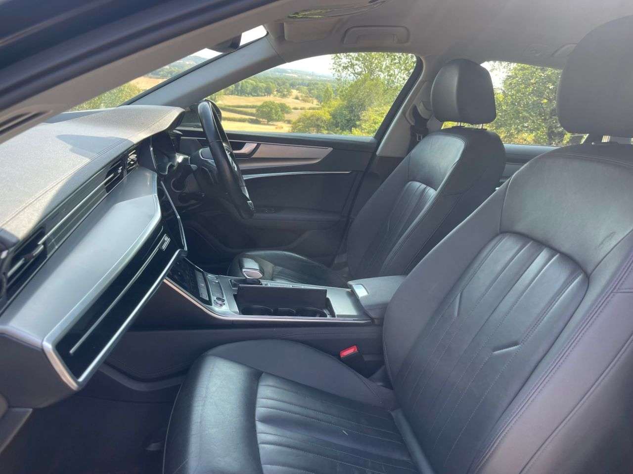 A 2018 AUDI A6 AVANT 2.0 TDI 40 Sport Estate 5dr Diesel S Tronic Euro 6 (s/s) (204 ps) A 2018 AUDI A6 AVANT 2.0 TDI 40 Sport Estate 5dr Diesel S Tronic Euro 6 (s/s) (204 ps)