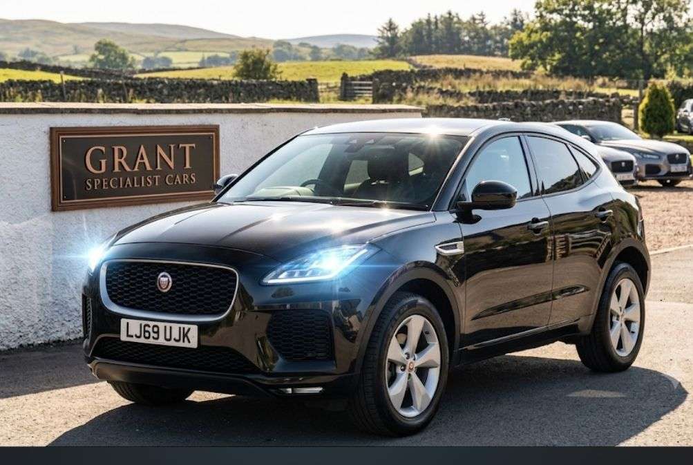 A 2019 JAGUAR E-PACE 2.0 D180 R-Dynamic S SUV 5dr Diesel Auto AWD Euro 6 (s/s) (180 ps) A 2019 JAGUAR E-PACE 2.0 D180 R-Dynamic S SUV 5dr Diesel Auto AWD Euro 6 (s/s) (180 ps)