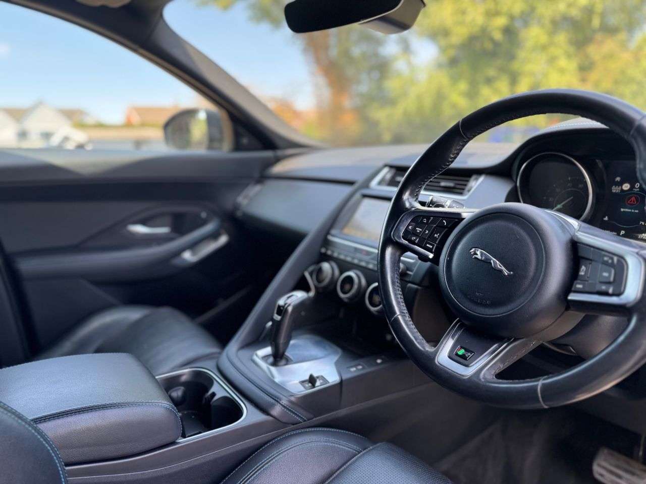 A 2019 JAGUAR E-PACE 2.0 D180 R-Dynamic S SUV 5dr Diesel Auto AWD Euro 6 (s/s) (180 ps) A 2019 JAGUAR E-PACE 2.0 D180 R-Dynamic S SUV 5dr Diesel Auto AWD Euro 6 (s/s) (180 ps)