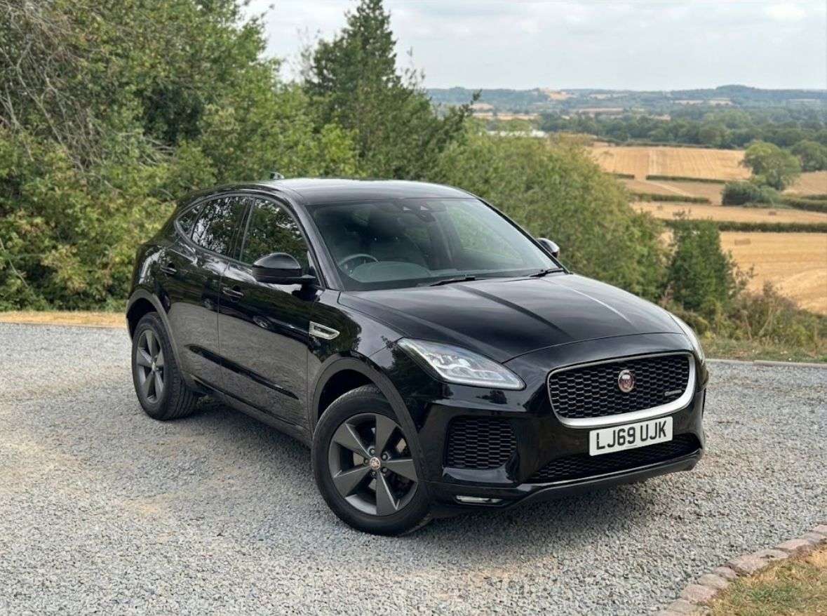 A 2019 JAGUAR E-PACE 2.0 D180 R-Dynamic S SUV 5dr Diesel Auto AWD Euro 6 (s/s) (180 ps) A 2019 JAGUAR E-PACE 2.0 D180 R-Dynamic S SUV 5dr Diesel Auto AWD Euro 6 (s/s) (180 ps)