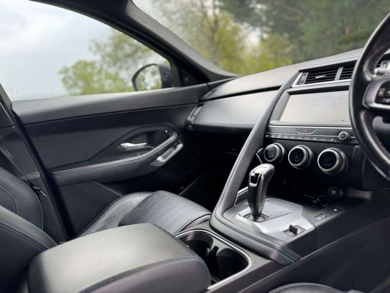 2019 JAGUAR E-PACE 2019 JAGUAR E-PACE