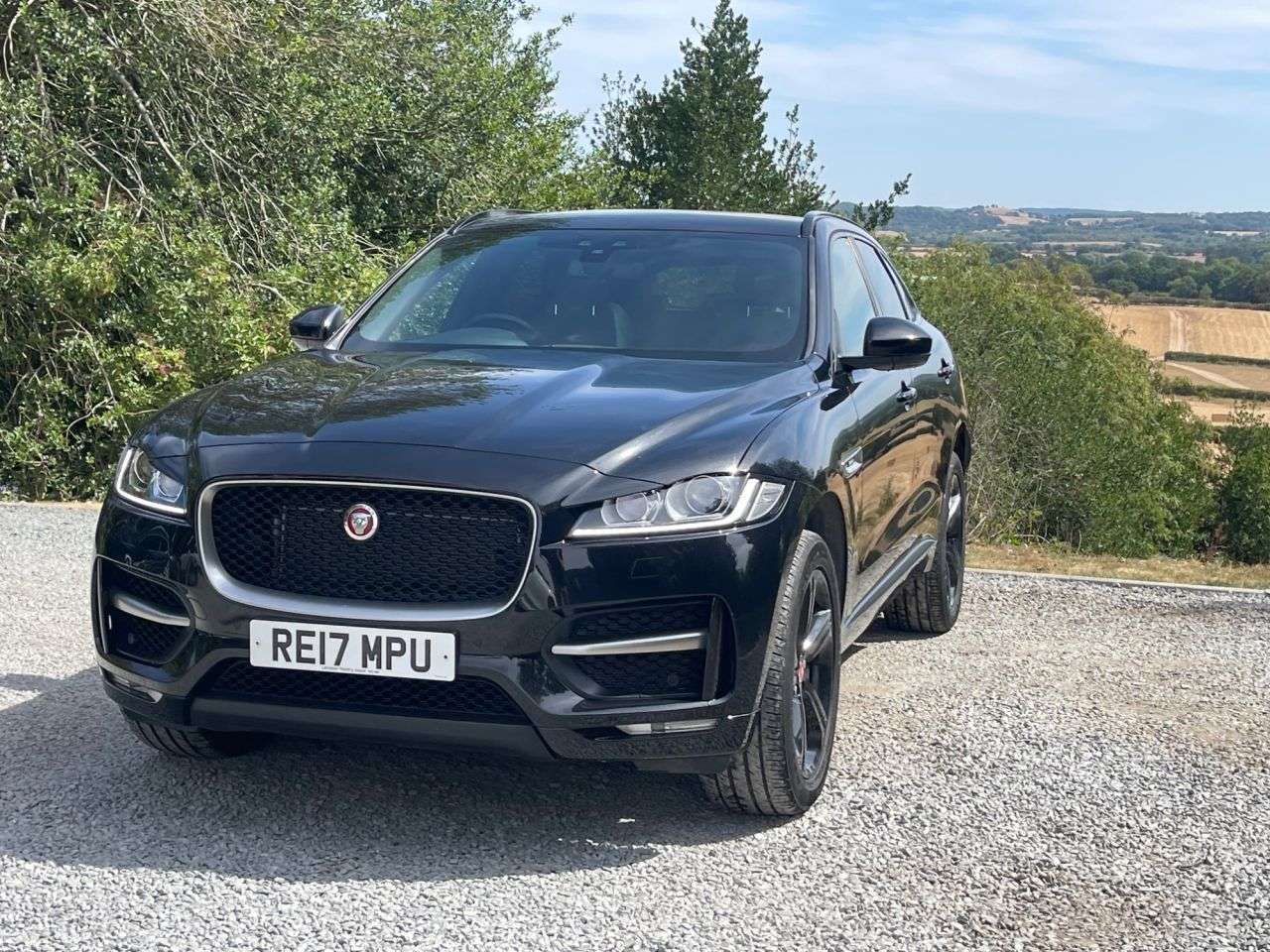 2017 JAGUAR F-PACE 2017 JAGUAR F-PACE