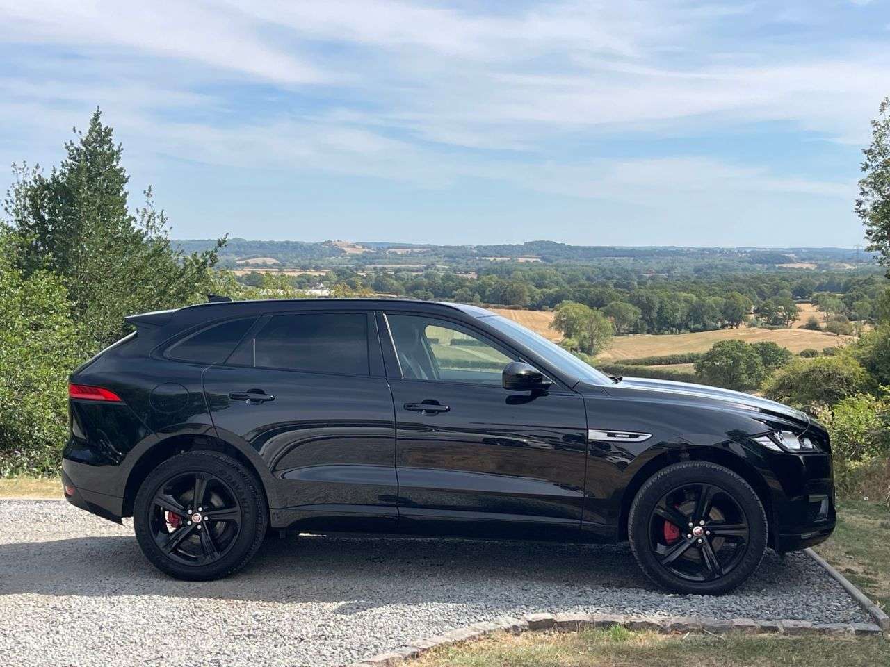 2017 JAGUAR F-PACE 2017 JAGUAR F-PACE