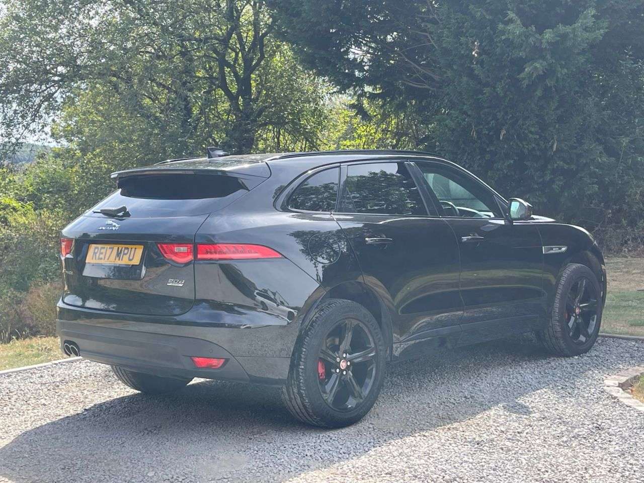 2017 JAGUAR F-PACE 2017 JAGUAR F-PACE