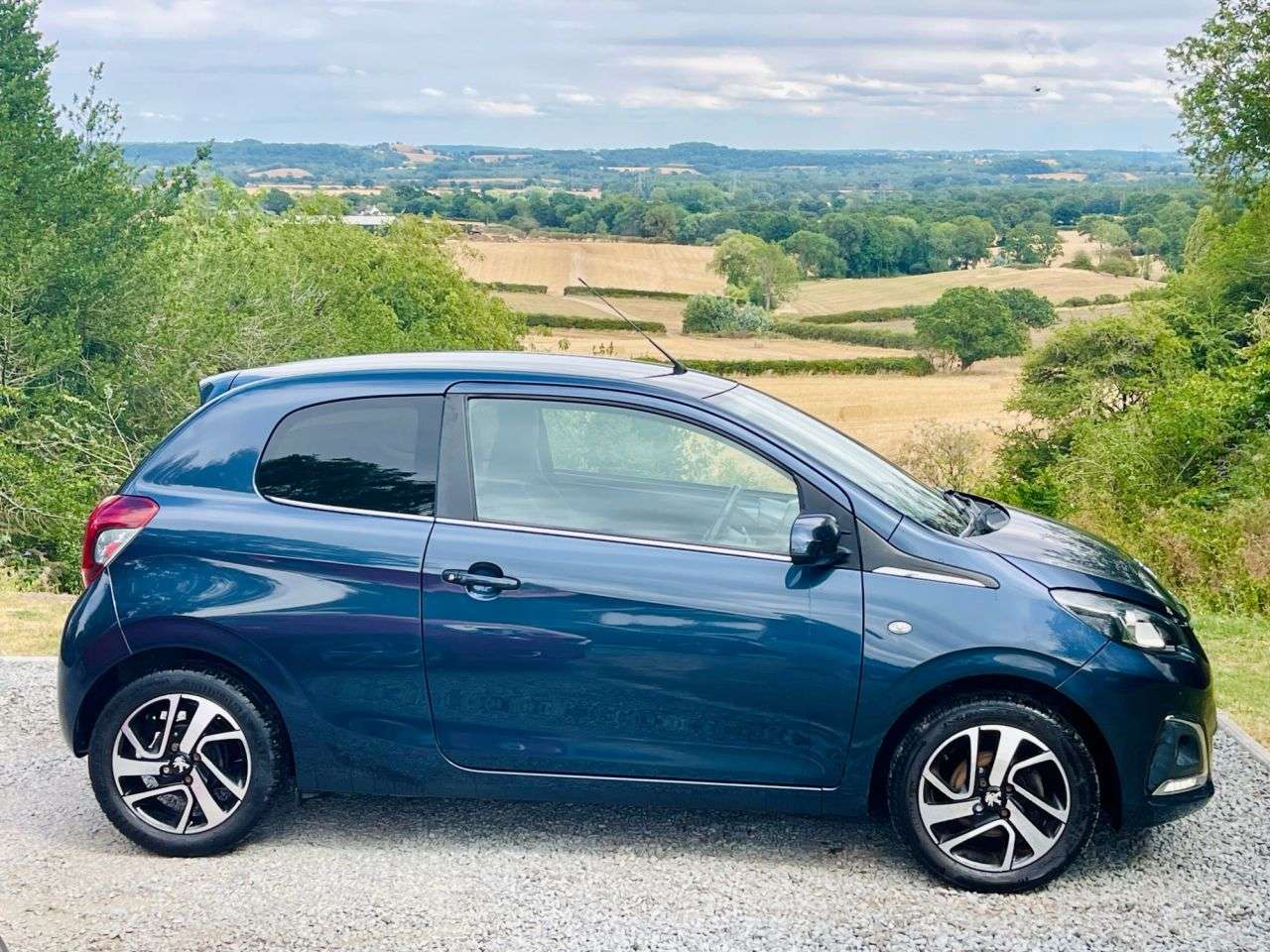 2016 PEUGEOT 108 2016 PEUGEOT 108