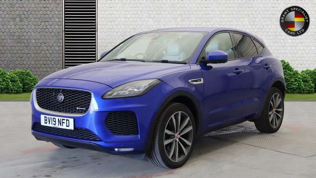 A 2019 JAGUAR E-PACE 2.0 D180 R-Dynamic HSE SUV 5dr Diesel Auto AWD Euro 6 (s/s) (180 ps) A 2019 JAGUAR E-PACE 2.0 D180 R-Dynamic HSE SUV 5dr Diesel Auto AWD Euro 6 (s/s) (180 ps)
