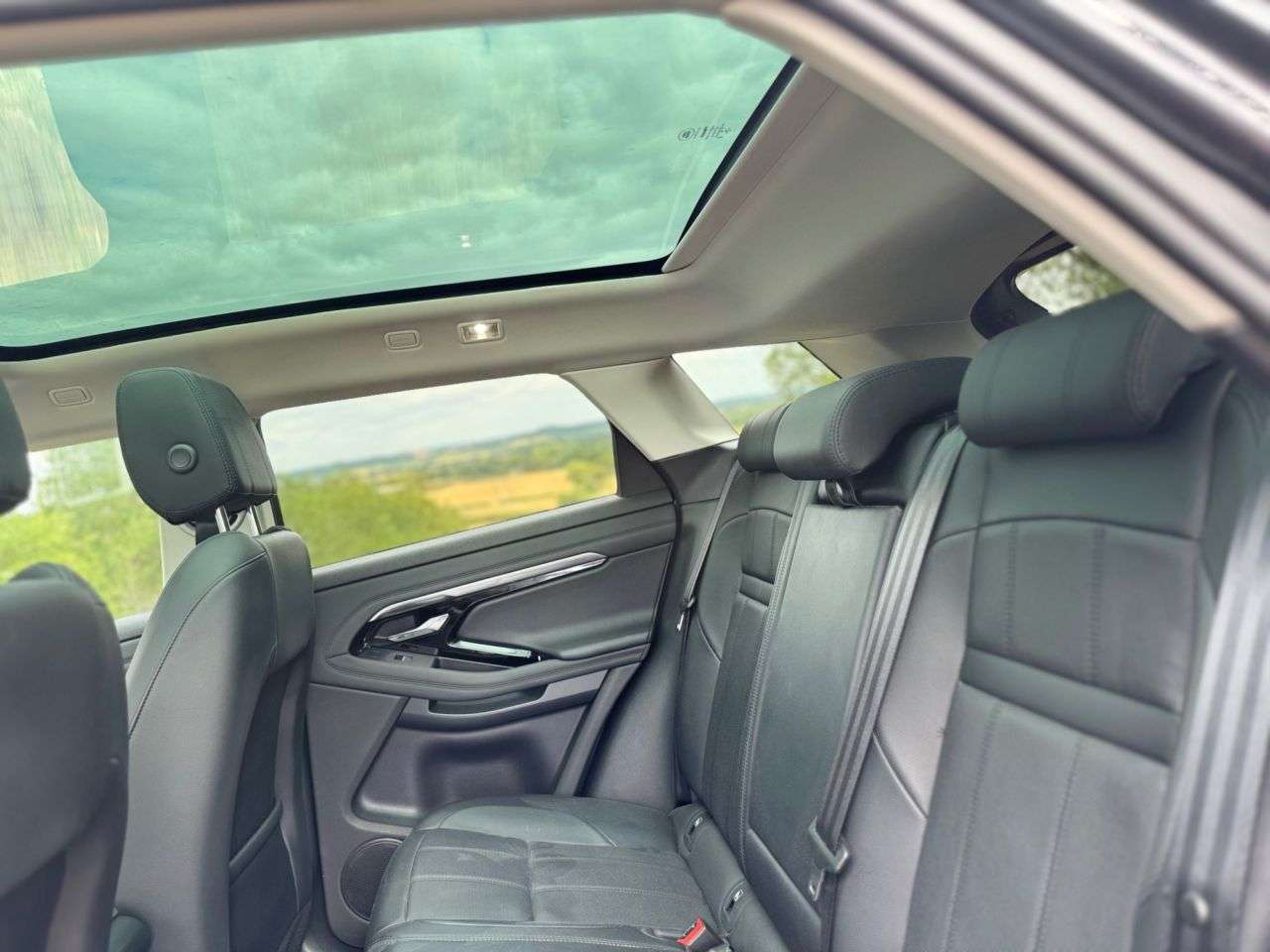 2021 LAND ROVER RANGE ROVER EVOQUE 2021 LAND ROVER RANGE ROVER EVOQUE