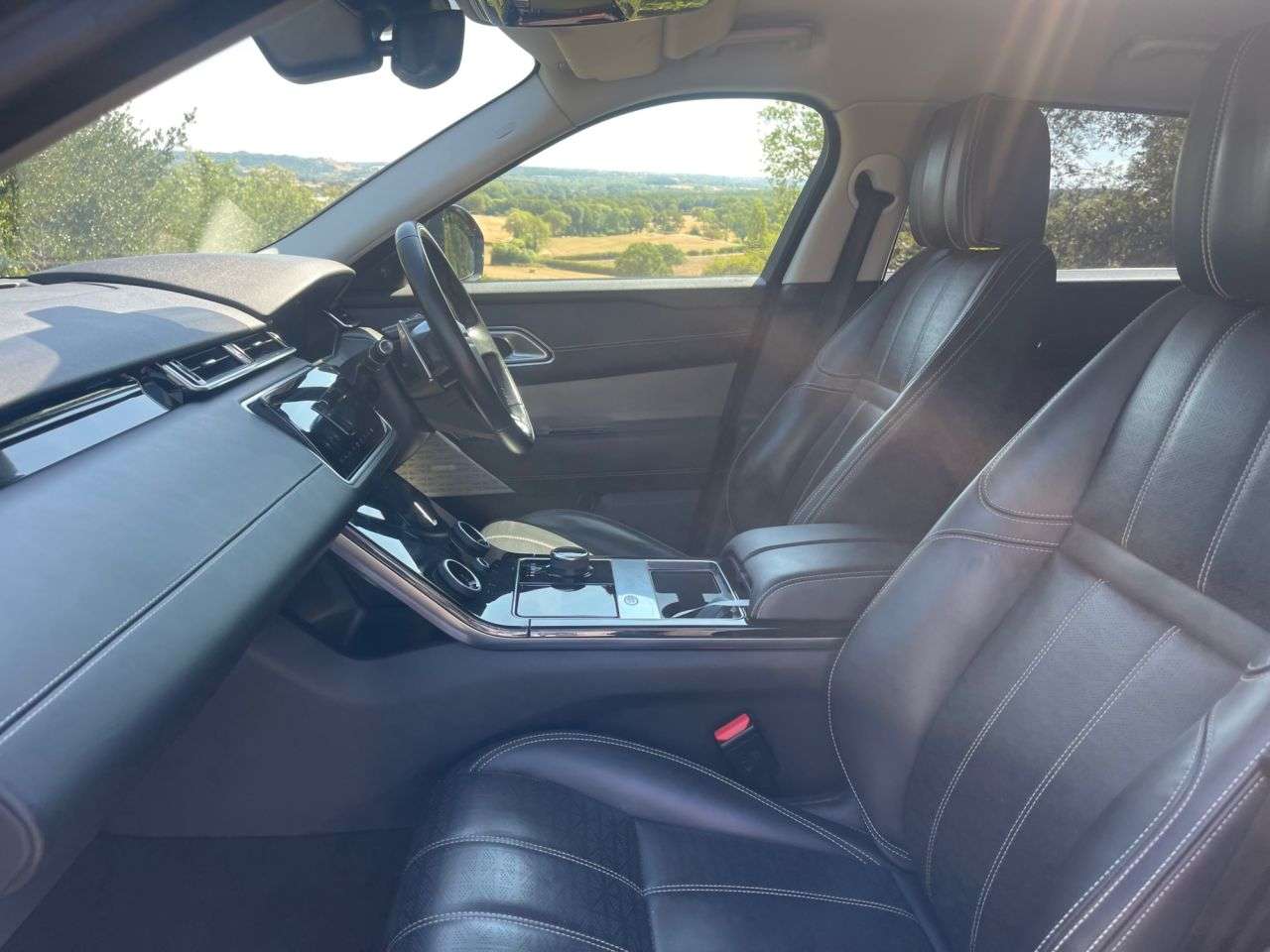 2019 LAND ROVER RANGE ROVER VELAR 2019 LAND ROVER RANGE ROVER VELAR
