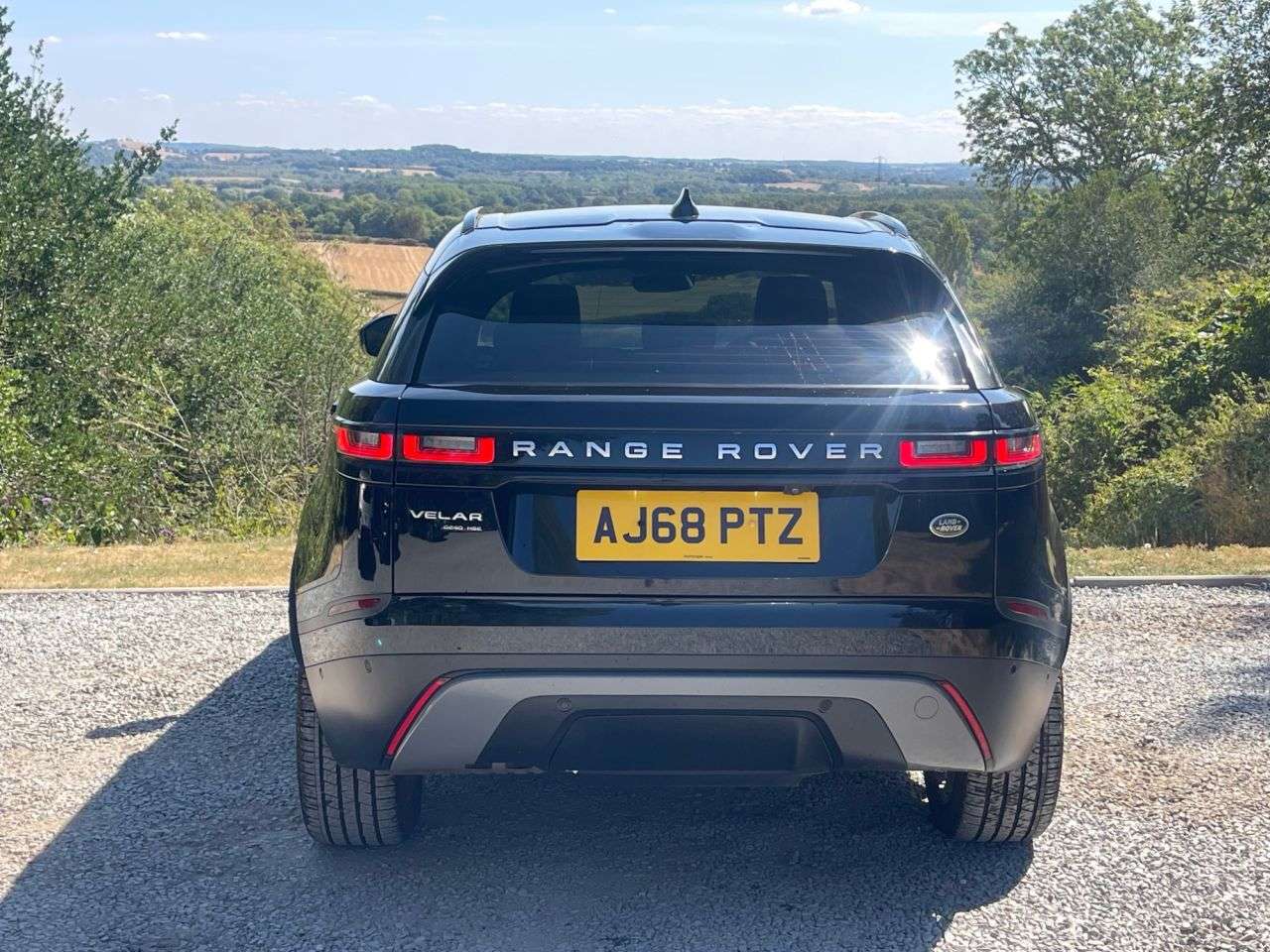 2019 LAND ROVER RANGE ROVER VELAR 2019 LAND ROVER RANGE ROVER VELAR