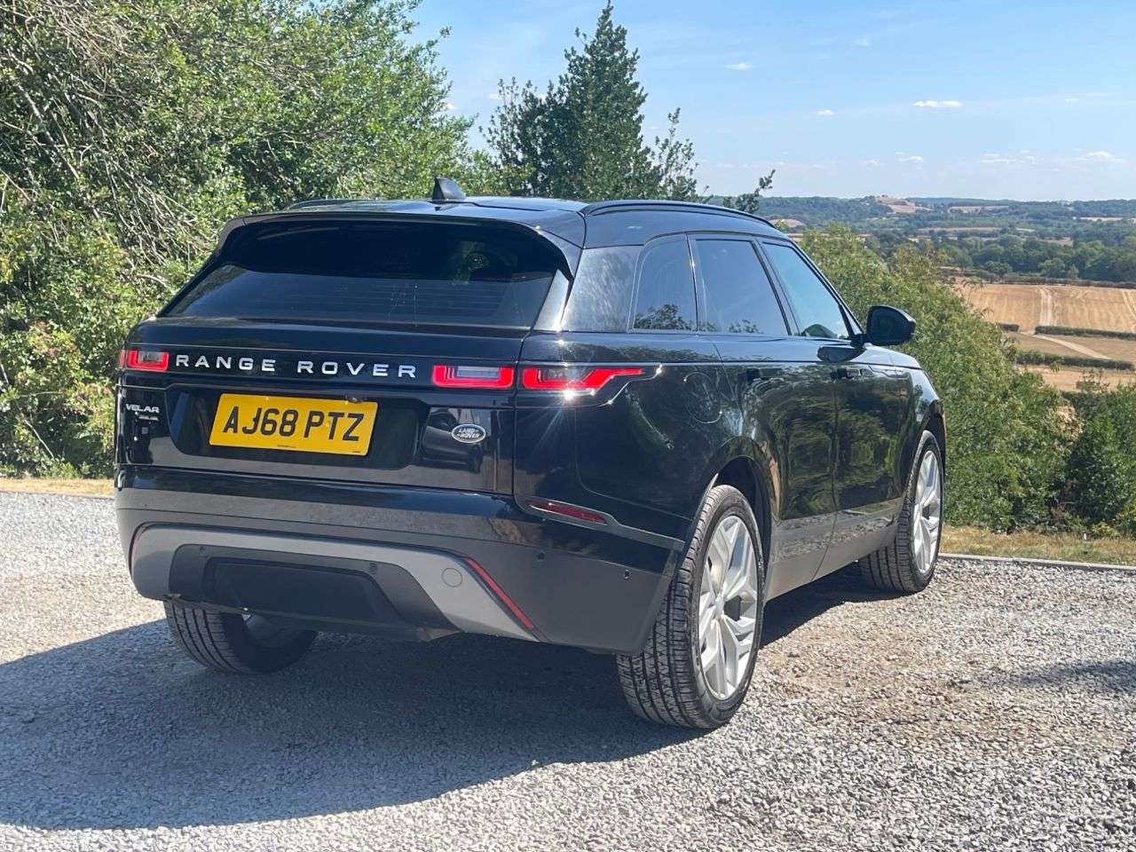 2019 LAND ROVER RANGE ROVER VELAR 2019 LAND ROVER RANGE ROVER VELAR