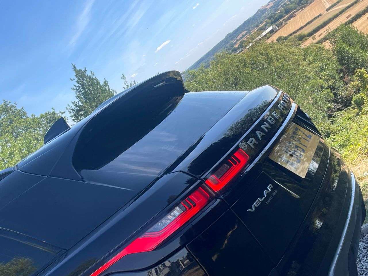 2019 LAND ROVER RANGE ROVER VELAR 2019 LAND ROVER RANGE ROVER VELAR