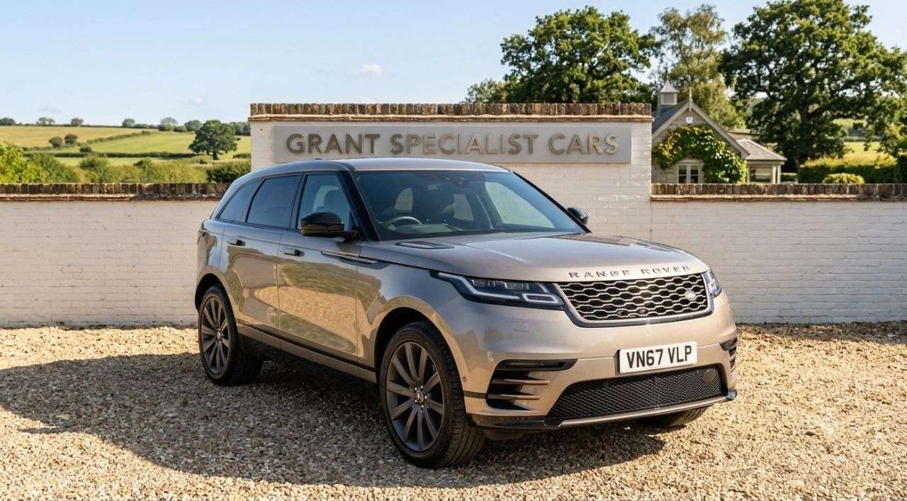 A 2017 LAND ROVER RANGE ROVER VELAR 2.0 D240 R-Dynamic HSE SUV 5dr Diesel Auto 4WD Euro 6 (s/s) (240 ps) A 2017 LAND ROVER RANGE ROVER VELAR 2.0 D240 R-Dynamic HSE SUV 5dr Diesel Auto 4WD Euro 6 (s/s) (240 ps)