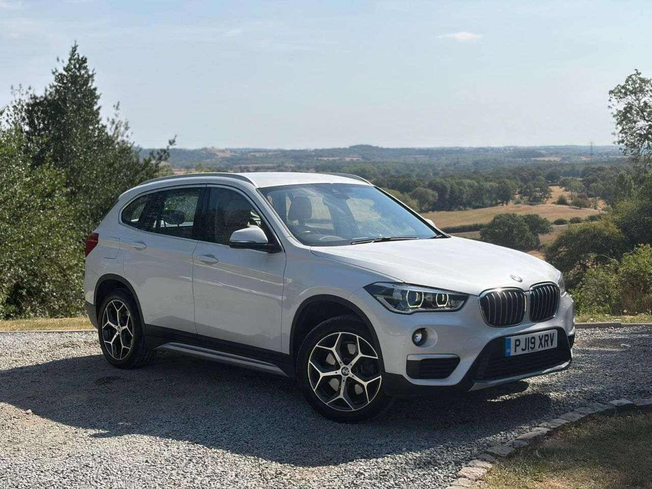 A 2019 BMW X1 2.0 20i xLine SUV 5dr Petrol DCT sDrive Euro 6 (s/s) (192 ps) A 2019 BMW X1 2.0 20i xLine SUV 5dr Petrol DCT sDrive Euro 6 (s/s) (192 ps)