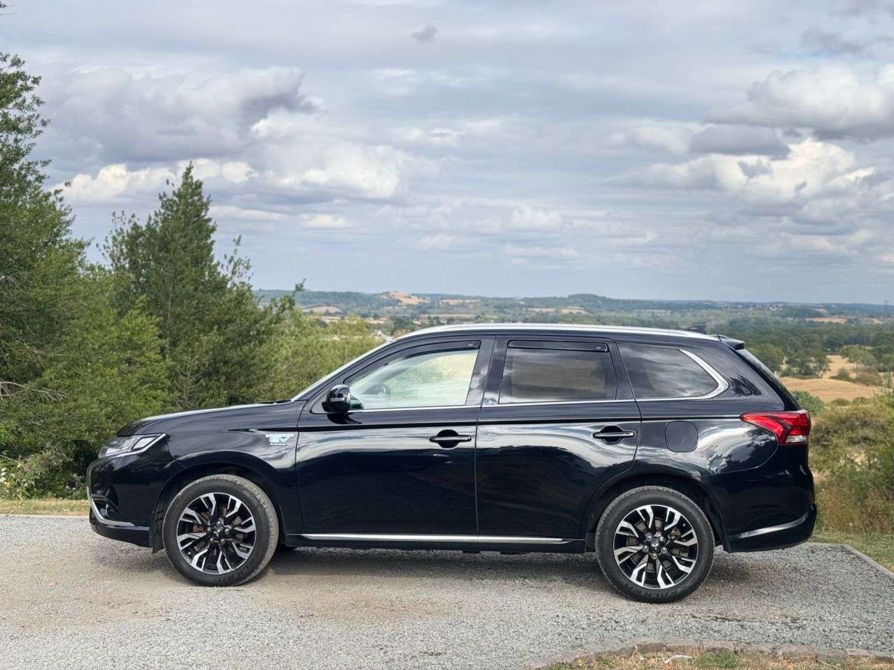 2017 MITSUBISHI OUTLANDER 2017 MITSUBISHI OUTLANDER