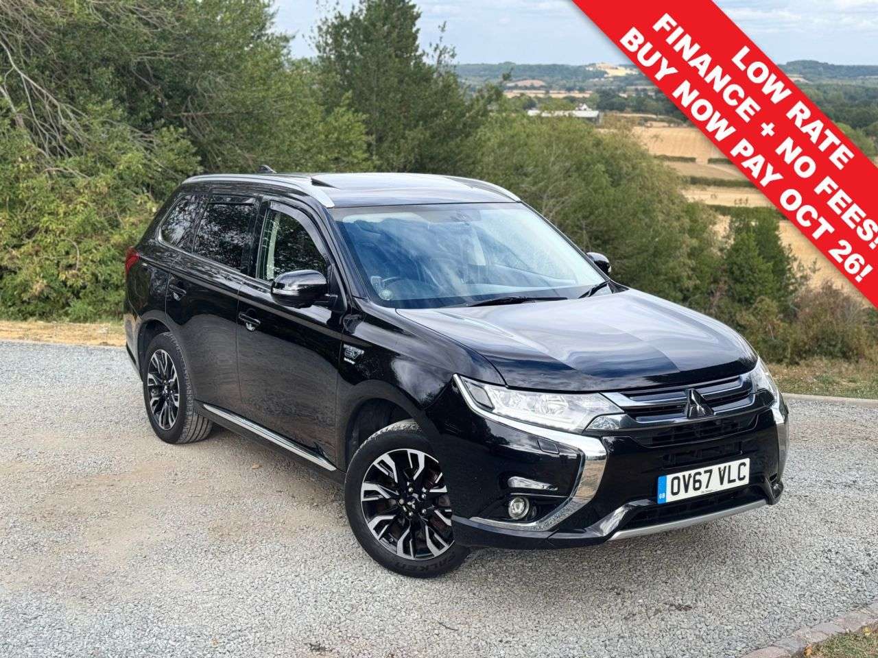 A 2017 MITSUBISHI OUTLANDER PHEV 4H A 2017 MITSUBISHI OUTLANDER PHEV 4H
