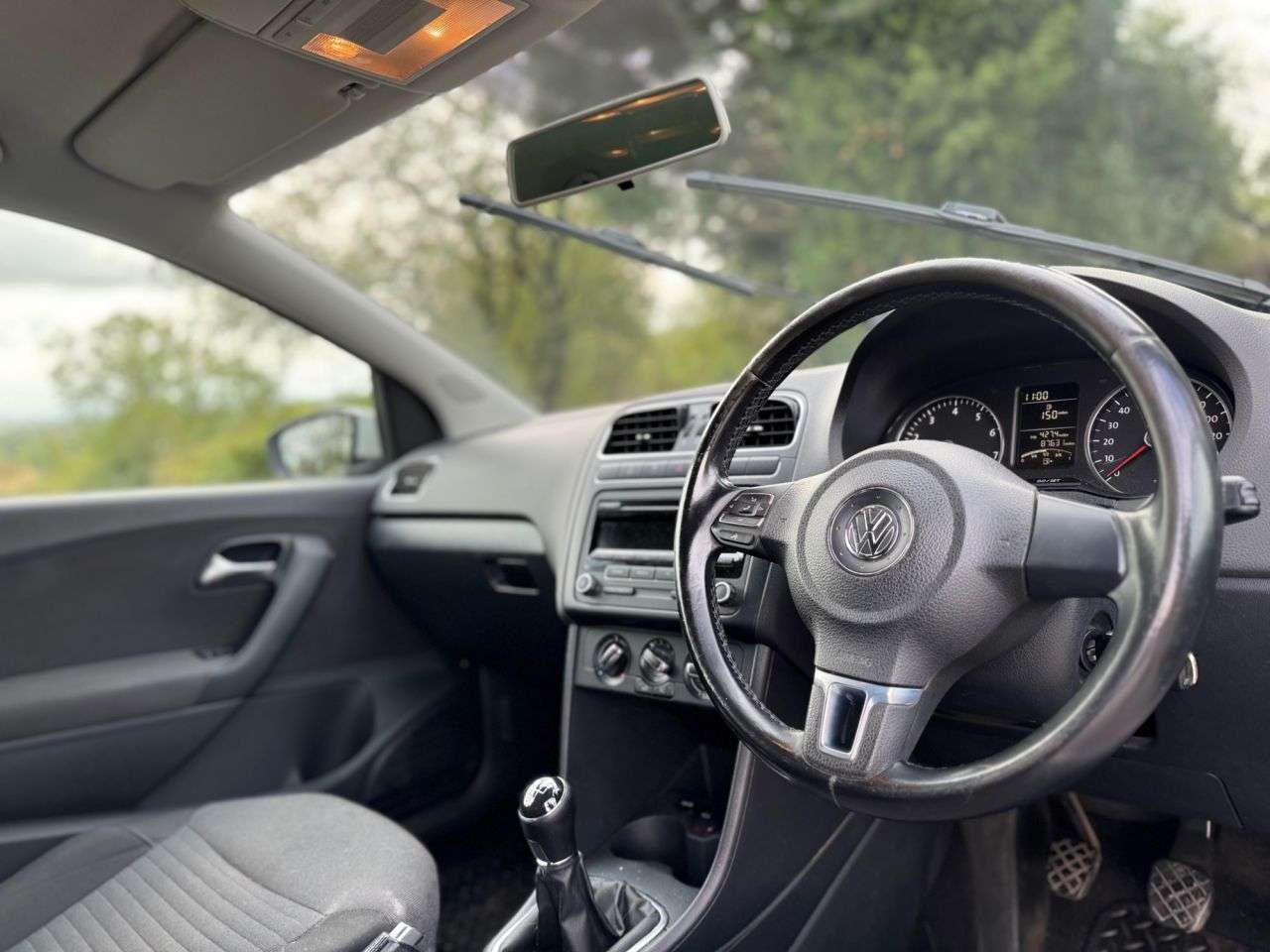 A 2013 VOLKSWAGEN POLO MATCH EDITION A 2013 VOLKSWAGEN POLO MATCH EDITION