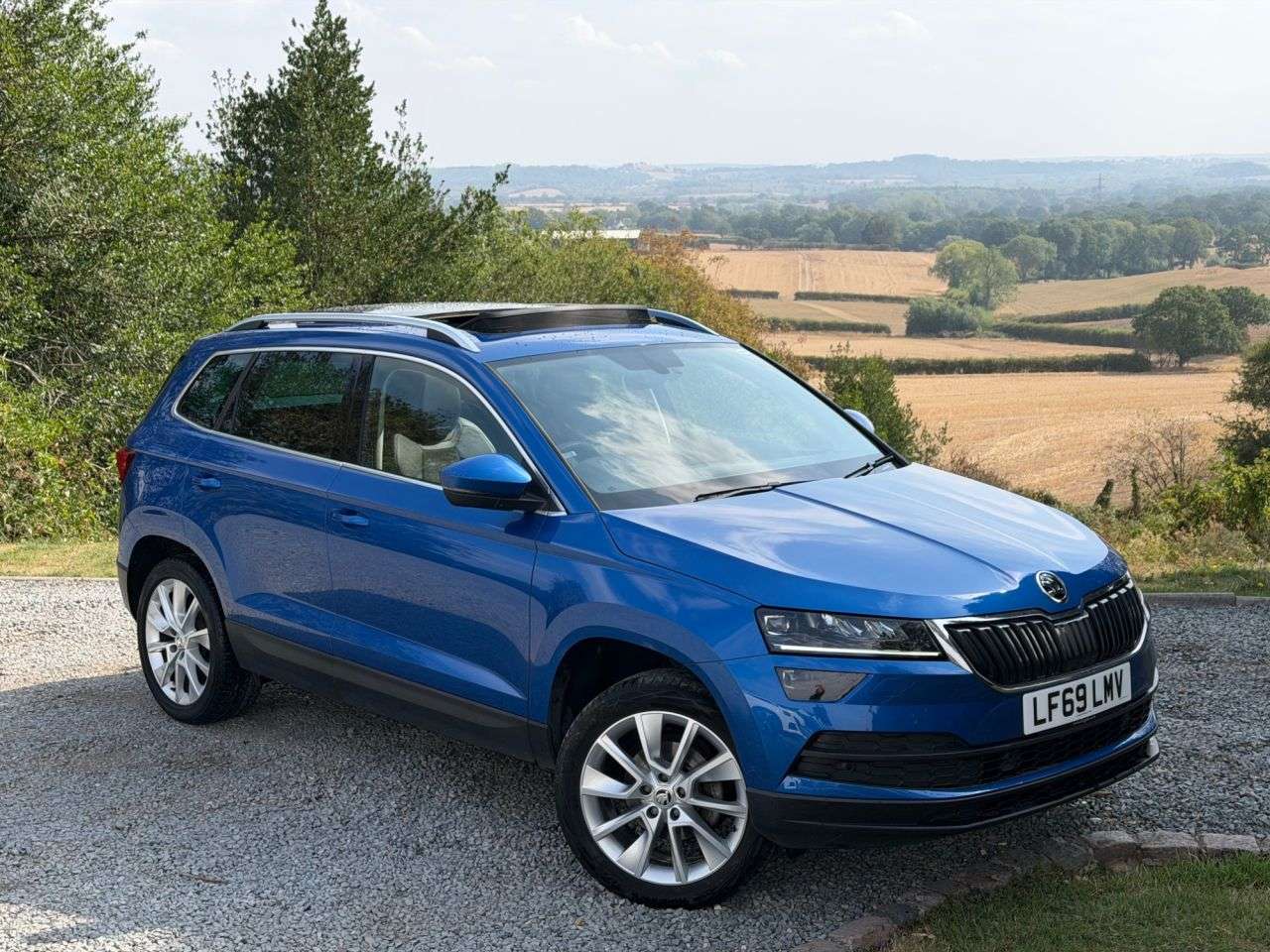 A 2019 SKODA KAROQ 1.5 TSI ACT SE L SUV 5dr Petrol DSG Euro 6 (s/s) (150 ps) A 2019 SKODA KAROQ 1.5 TSI ACT SE L SUV 5dr Petrol DSG Euro 6 (s/s) (150 ps)