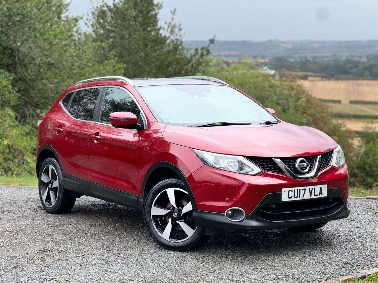 A 2017 NISSAN QASHQAI 1.5 dCi N-Vision SUV 5dr Diesel Manual 2WD Euro 6 (s/s) (110 ps) A 2017 NISSAN QASHQAI 1.5 dCi N-Vision SUV 5dr Diesel Manual 2WD Euro 6 (s/s) (110 ps)