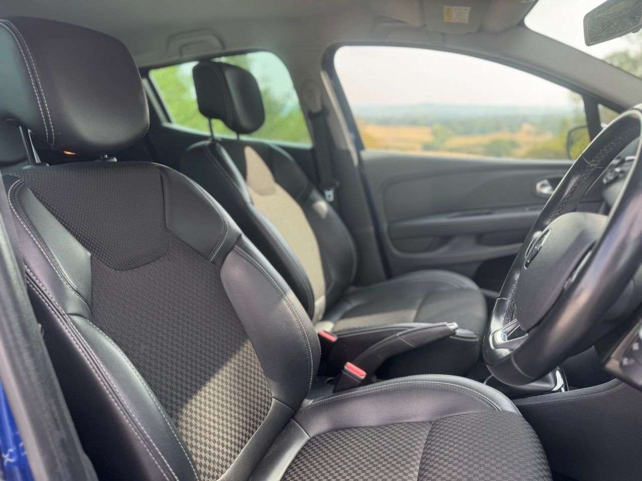 2018 RENAULT CLIO 2018 RENAULT CLIO