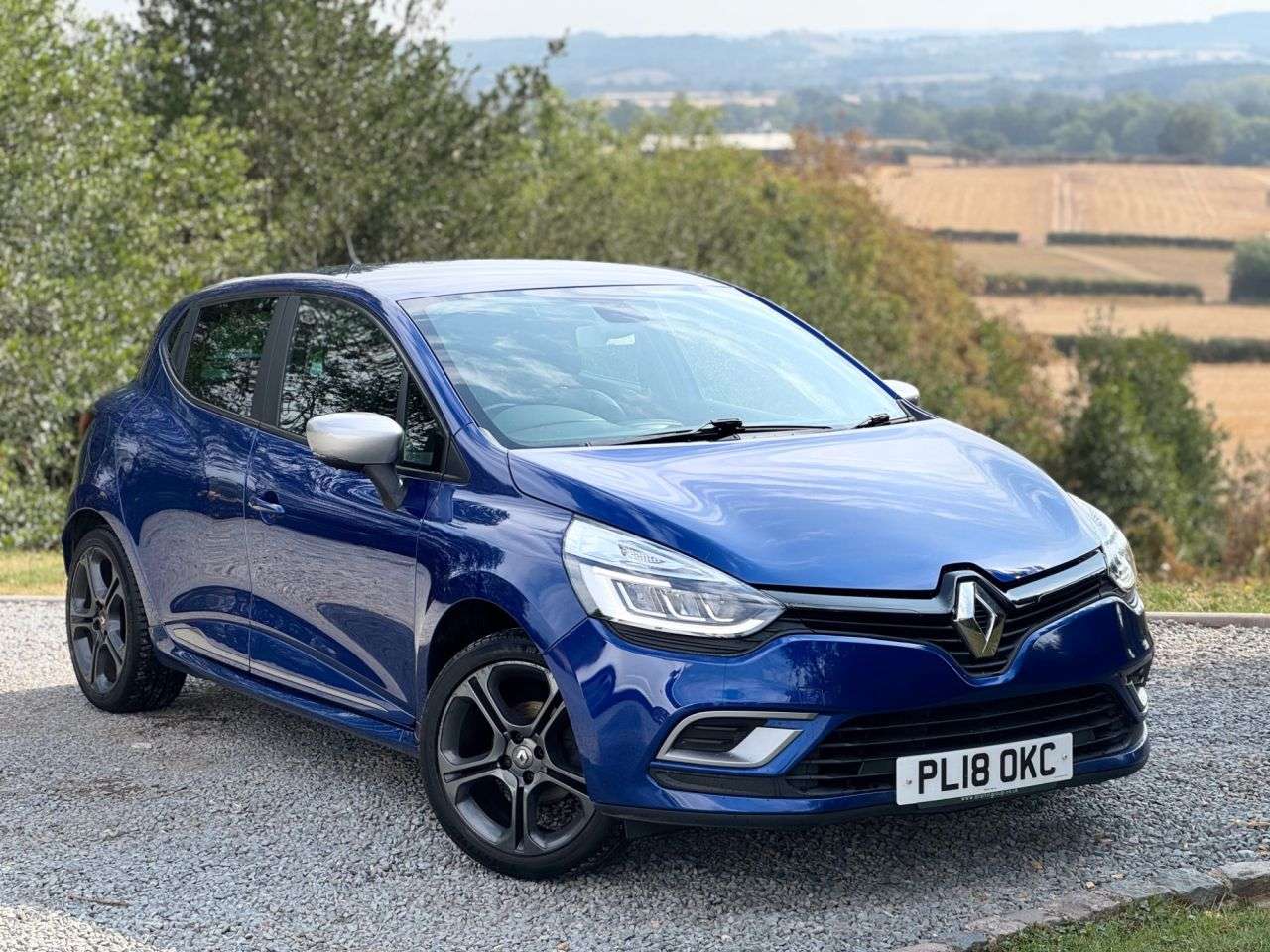 A 2018 RENAULT CLIO 0.9 TCe GT Line Hatchback 5dr Petrol Manual Euro 6 (s/s) (90 ps) A 2018 RENAULT CLIO 0.9 TCe GT Line Hatchback 5dr Petrol Manual Euro 6 (s/s) (90 ps)