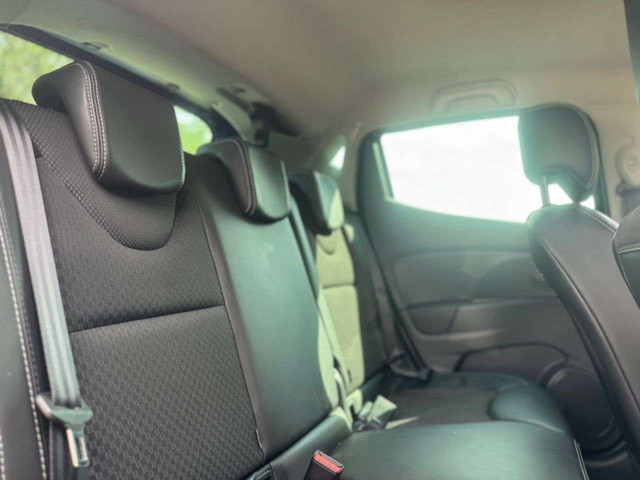 2018 RENAULT CLIO 2018 RENAULT CLIO