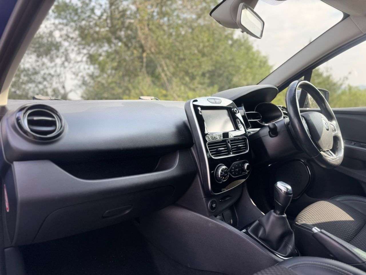 2018 RENAULT CLIO 2018 RENAULT CLIO