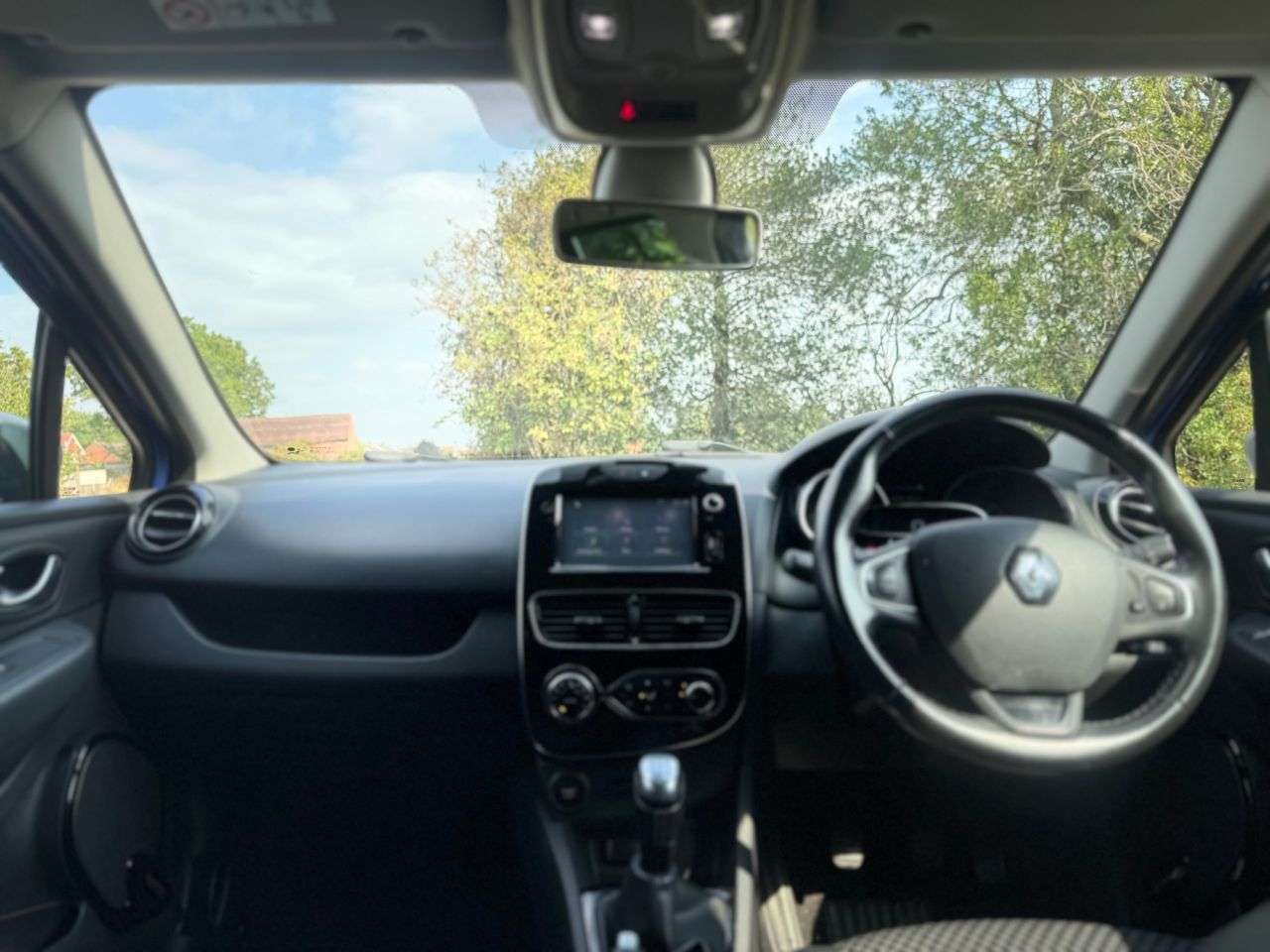 2018 RENAULT CLIO 2018 RENAULT CLIO