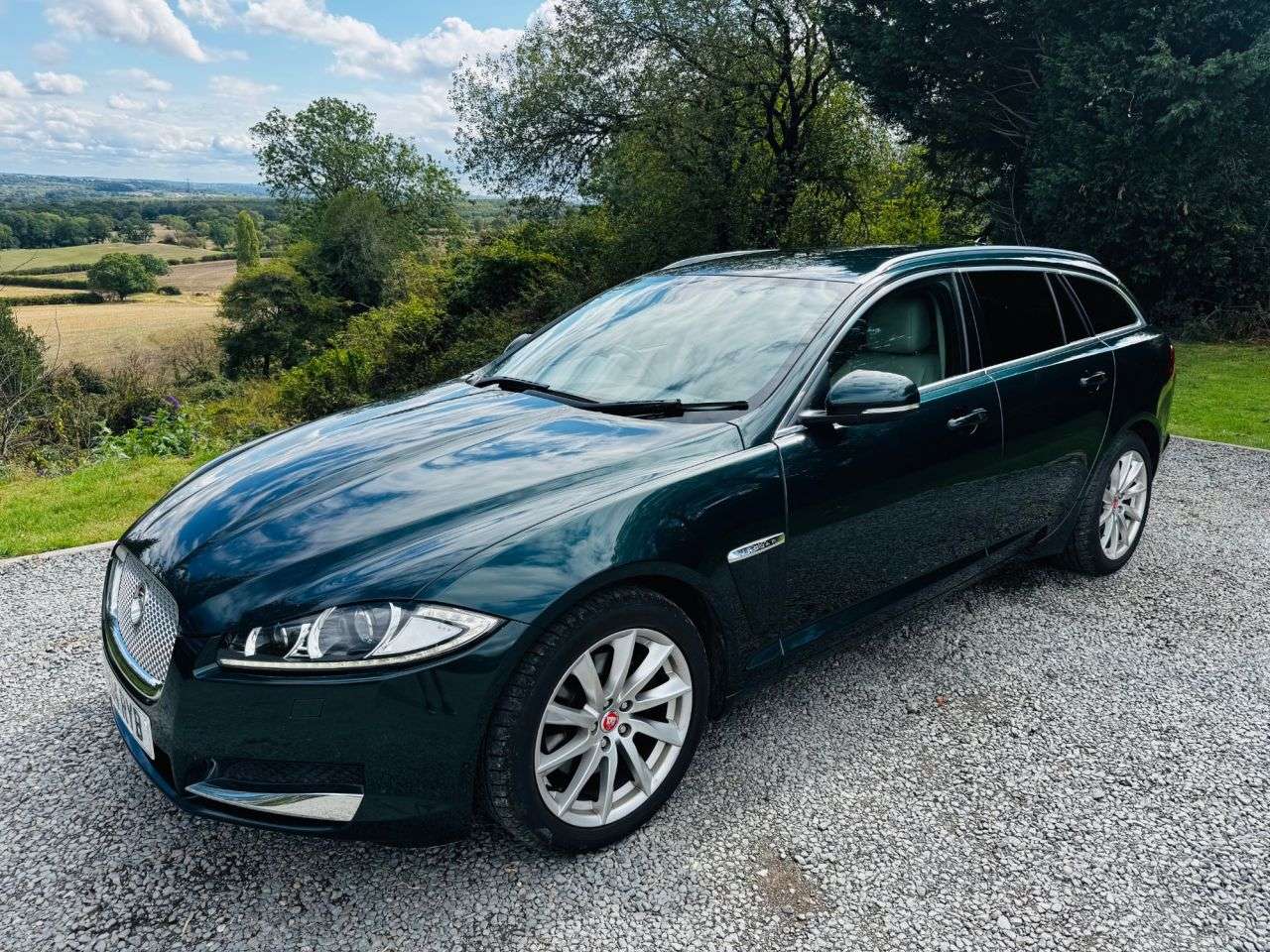 2014 JAGUAR XF 2014 JAGUAR XF