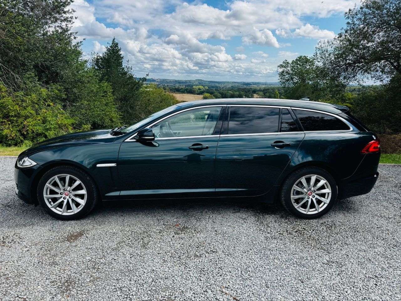 2014 JAGUAR XF 2014 JAGUAR XF