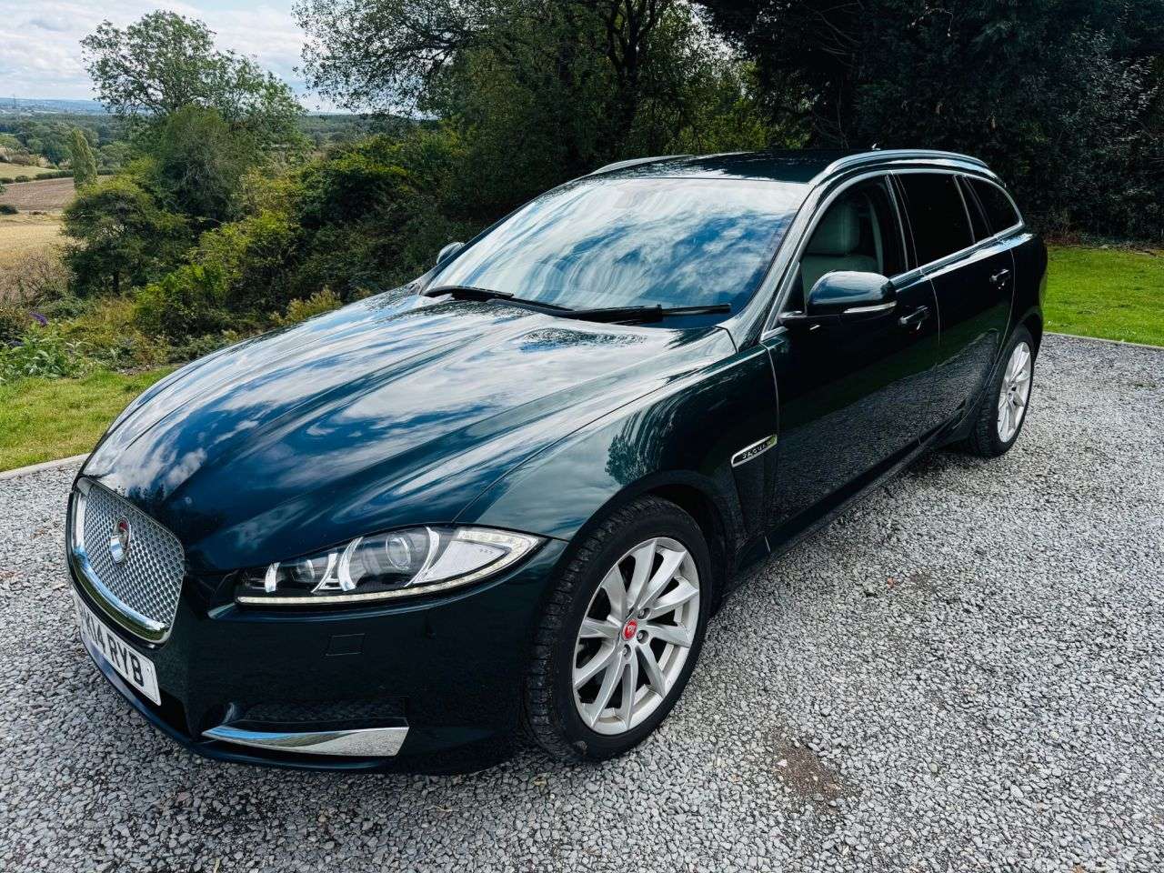 2014 JAGUAR XF 2014 JAGUAR XF