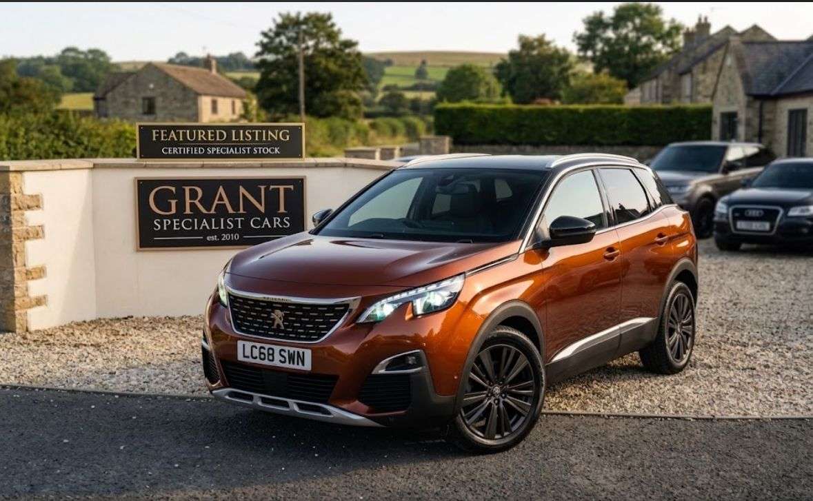 A 2018 PEUGEOT 3008 1.5 BlueHDi GT Line Premium SUV 5dr Diesel EAT Euro 6 (s/s) (130 ps) A 2018 PEUGEOT 3008 1.5 BlueHDi GT Line Premium SUV 5dr Diesel EAT Euro 6 (s/s) (130 ps)