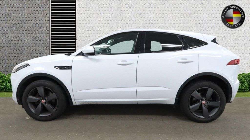 A 2020 JAGUAR E-PACE 2.0 D180 Chequered Flag SUV 5dr Diesel Auto AWD Euro 6 (s/s) (180 ps) A 2020 JAGUAR E-PACE 2.0 D180 Chequered Flag SUV 5dr Diesel Auto AWD Euro 6 (s/s) (180 ps)