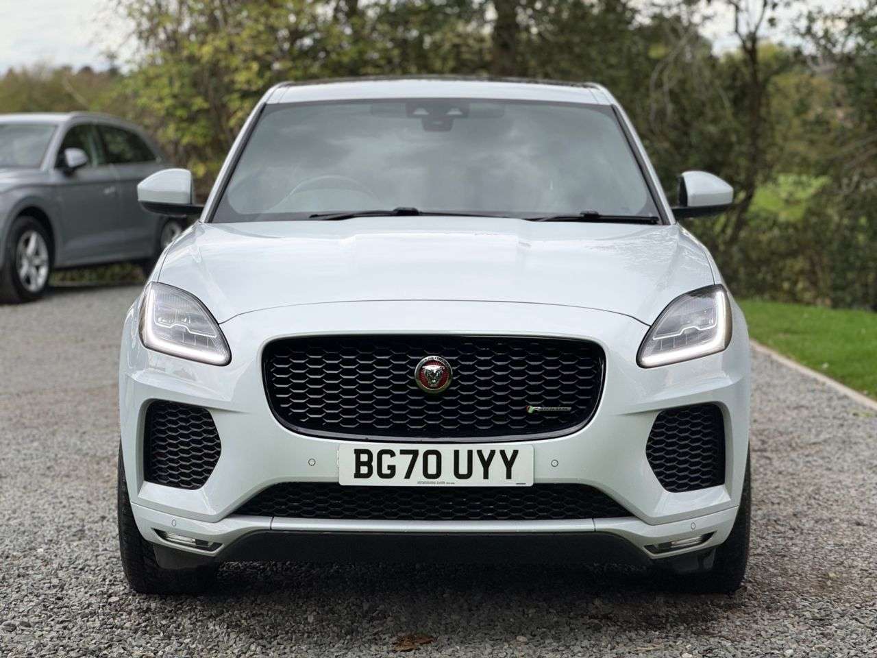A 2020 JAGUAR E-PACE 2.0 D180 Chequered Flag SUV 5dr Diesel Auto AWD Euro 6 (s/s) (180 ps) A 2020 JAGUAR E-PACE 2.0 D180 Chequered Flag SUV 5dr Diesel Auto AWD Euro 6 (s/s) (180 ps)