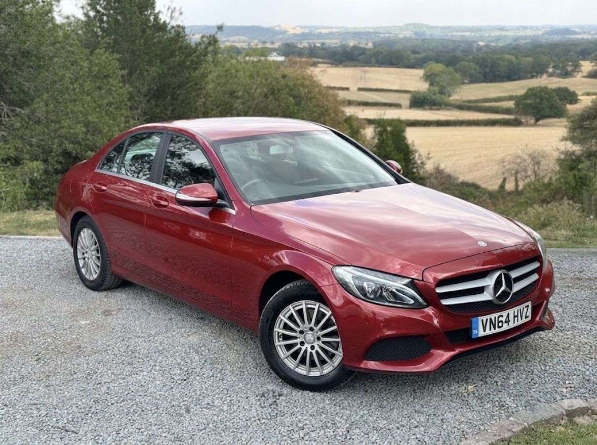 A 2014 MERCEDES-BENZ C CLASS 2.0 C200 SE Saloon 4dr Petrol 7G-Tronic+ Euro 6 (s/s) (184 ps) A 2014 MERCEDES-BENZ C CLASS 2.0 C200 SE Saloon 4dr Petrol 7G-Tronic+ Euro 6 (s/s) (184 ps)