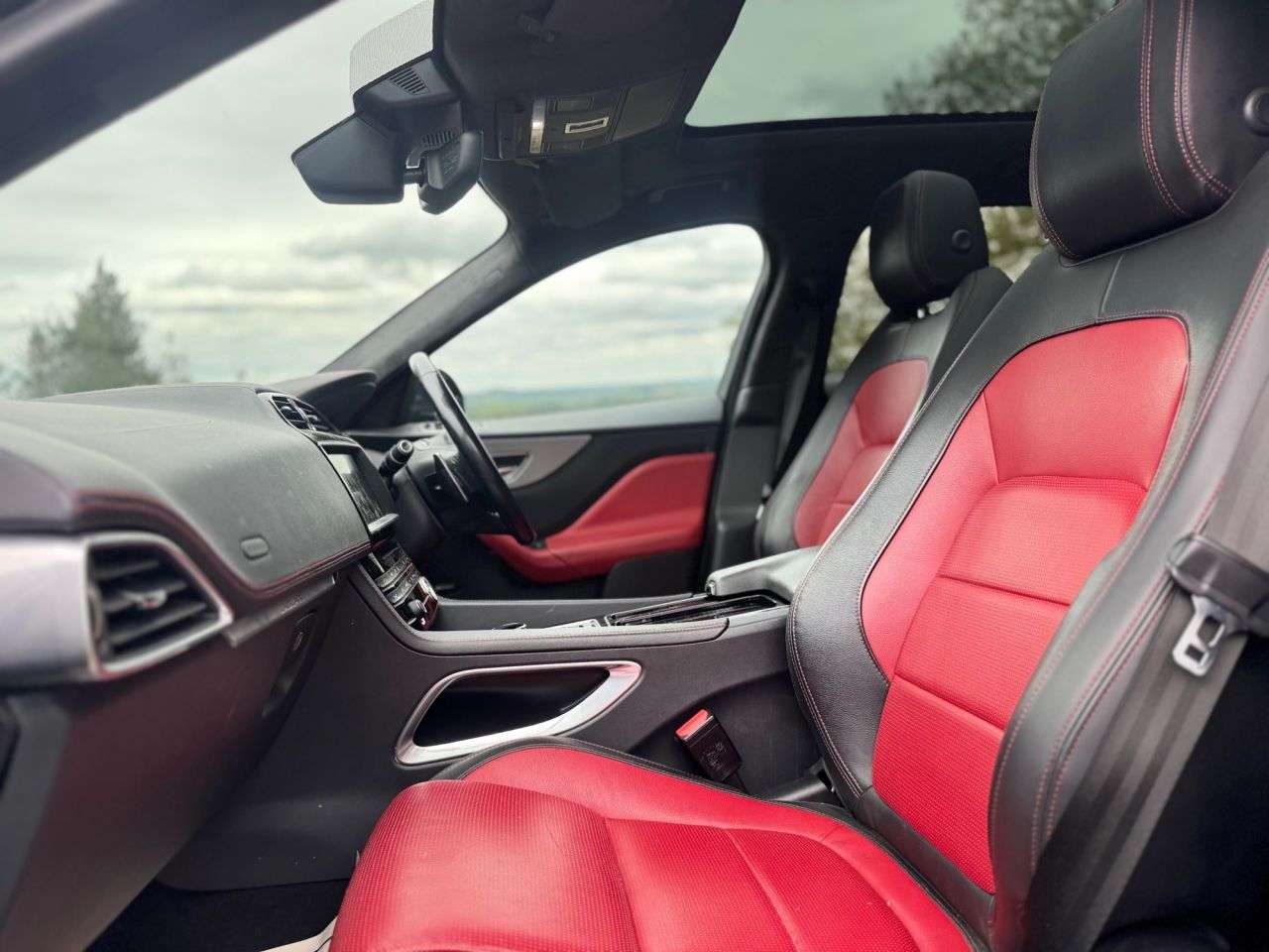 2019 JAGUAR F-PACE 2019 JAGUAR F-PACE