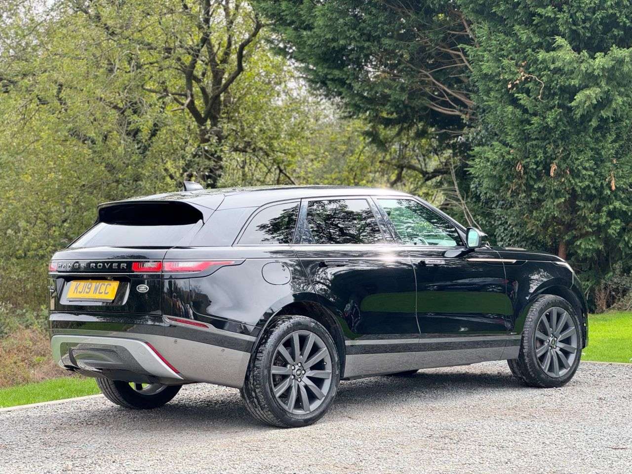 2019 LAND ROVER RANGE ROVER VELAR 2019 LAND ROVER RANGE ROVER VELAR