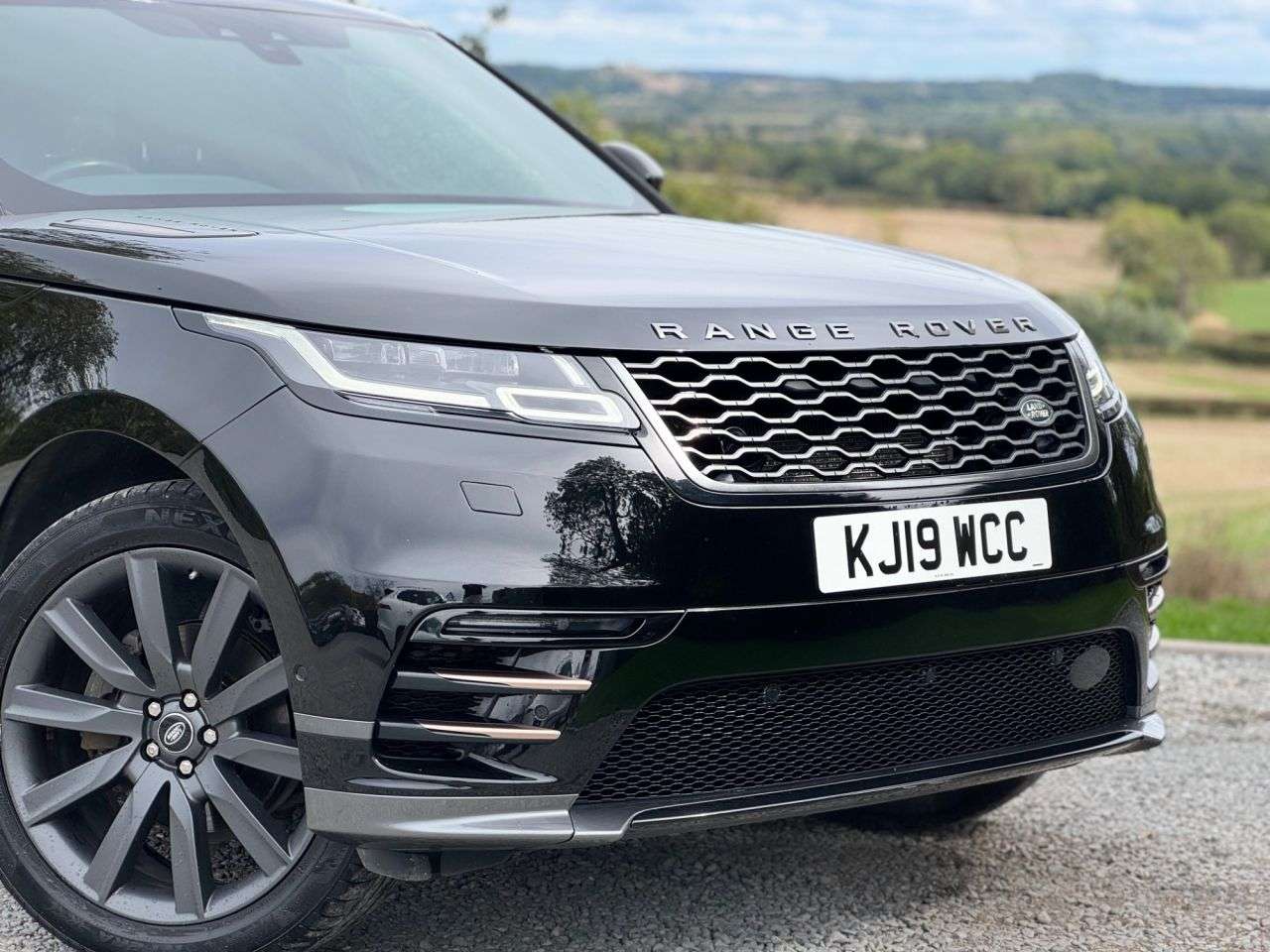 2019 LAND ROVER RANGE ROVER VELAR 2019 LAND ROVER RANGE ROVER VELAR