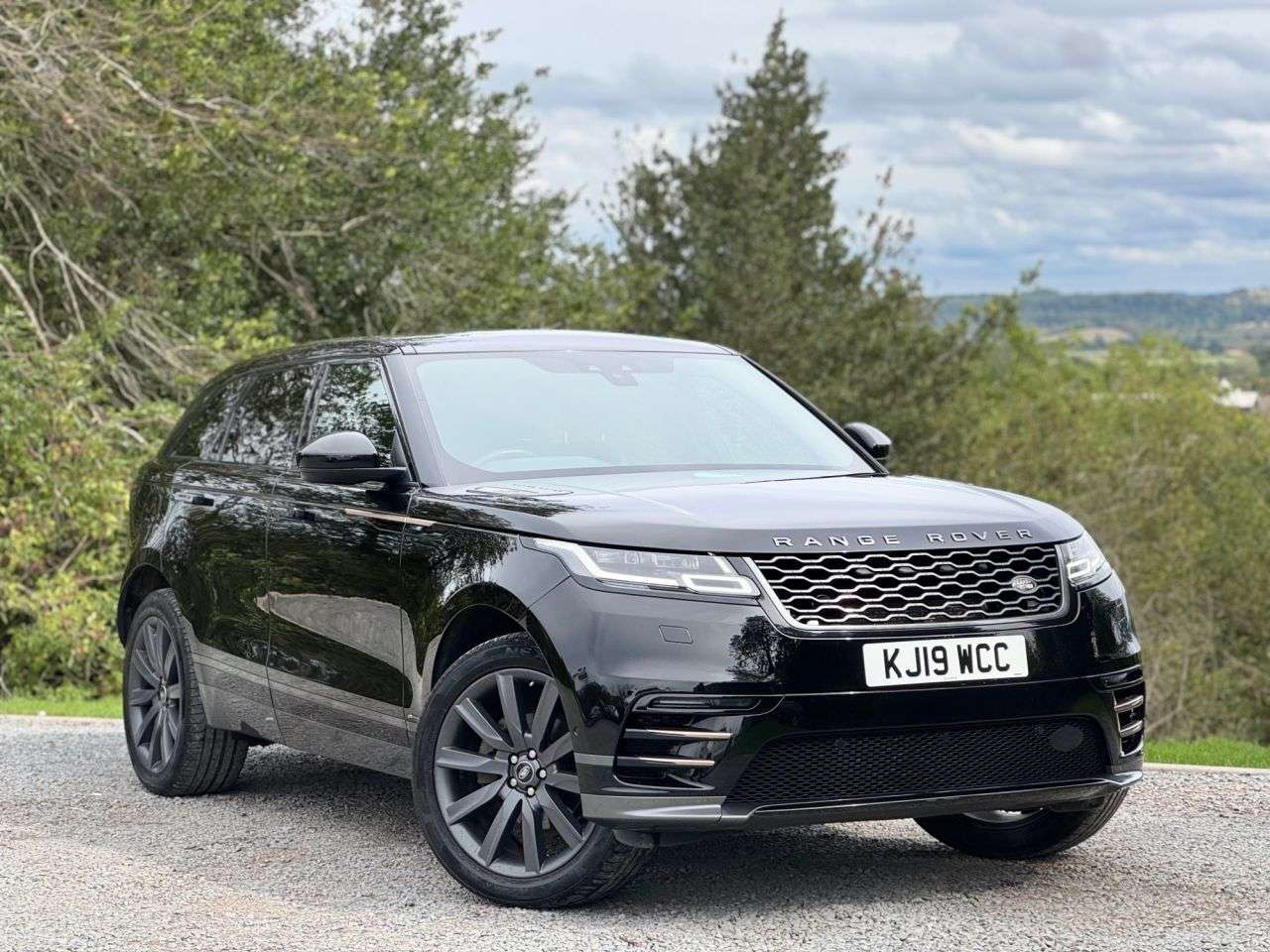 2019 LAND ROVER RANGE ROVER VELAR 2019 LAND ROVER RANGE ROVER VELAR
