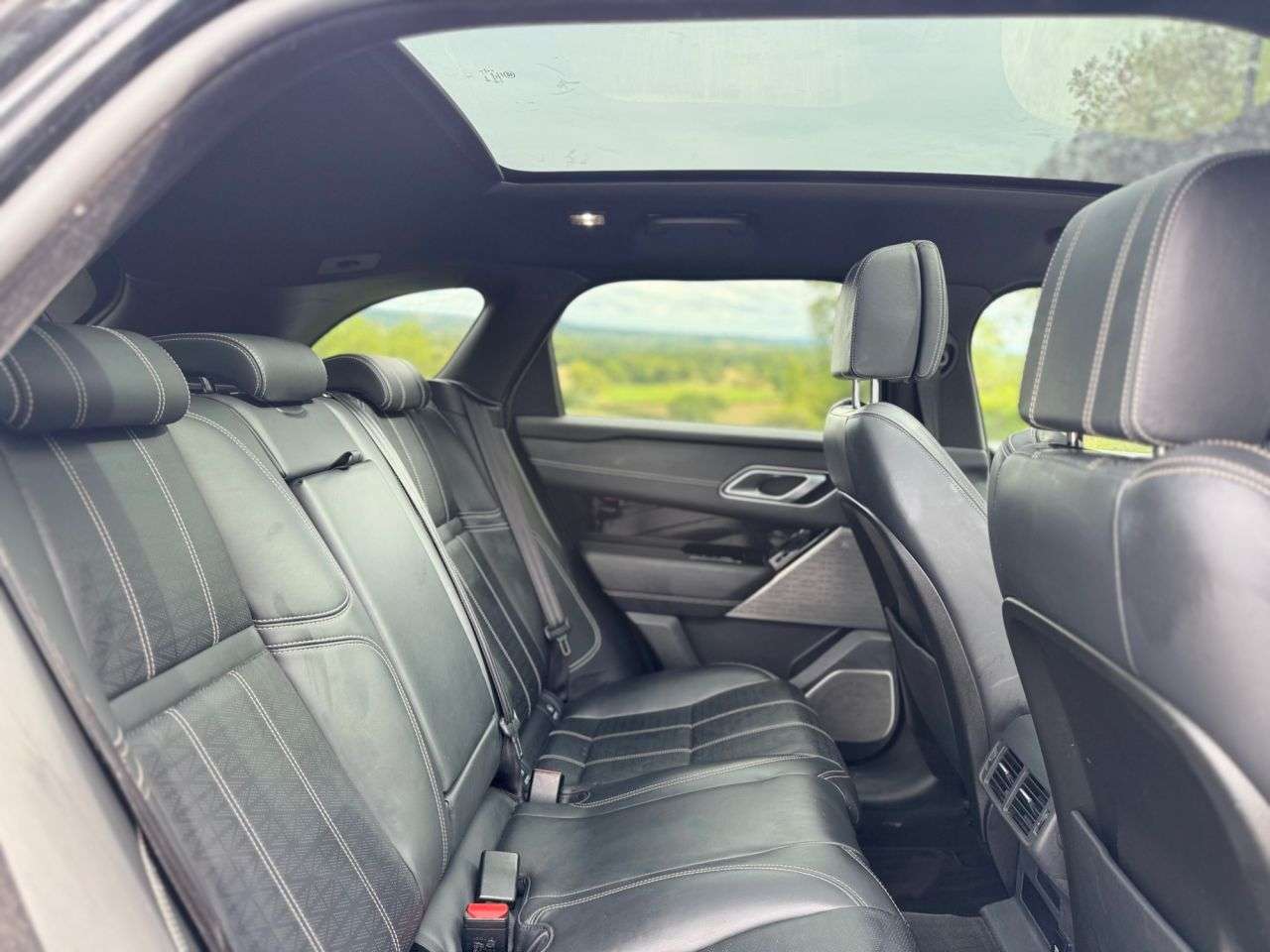 2019 LAND ROVER RANGE ROVER VELAR 2019 LAND ROVER RANGE ROVER VELAR