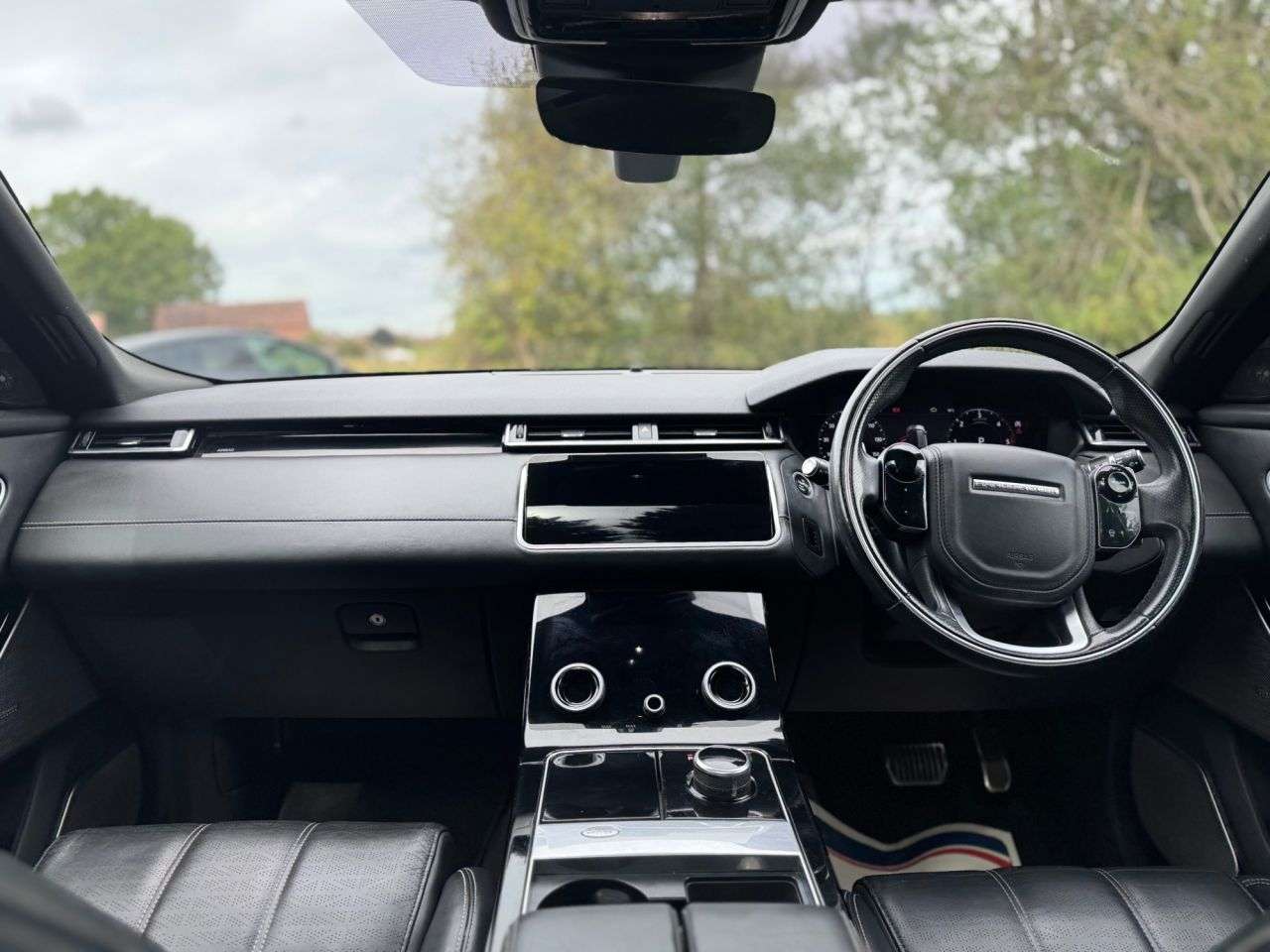2019 LAND ROVER RANGE ROVER VELAR 2019 LAND ROVER RANGE ROVER VELAR