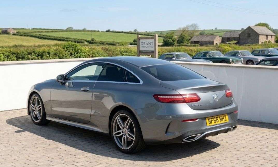 A 2018 MERCEDES-BENZ E CLASS 2.0 E220d AMG Line Coupe 2dr Diesel G-Tronic+ Euro 6 (s/s) (194 ps) A 2018 MERCEDES-BENZ E CLASS 2.0 E220d AMG Line Coupe 2dr Diesel G-Tronic+ Euro 6 (s/s) (194 ps)