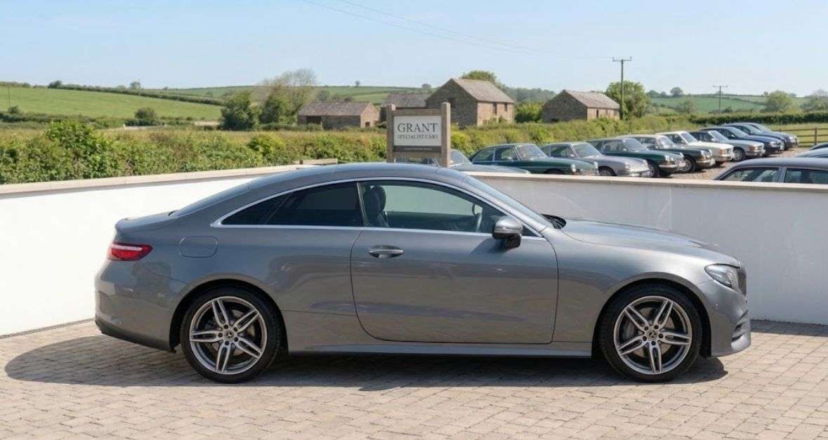 A 2018 MERCEDES-BENZ E CLASS 2.0 E220d AMG Line Coupe 2dr Diesel G-Tronic+ Euro 6 (s/s) (194 ps) A 2018 MERCEDES-BENZ E CLASS 2.0 E220d AMG Line Coupe 2dr Diesel G-Tronic+ Euro 6 (s/s) (194 ps)