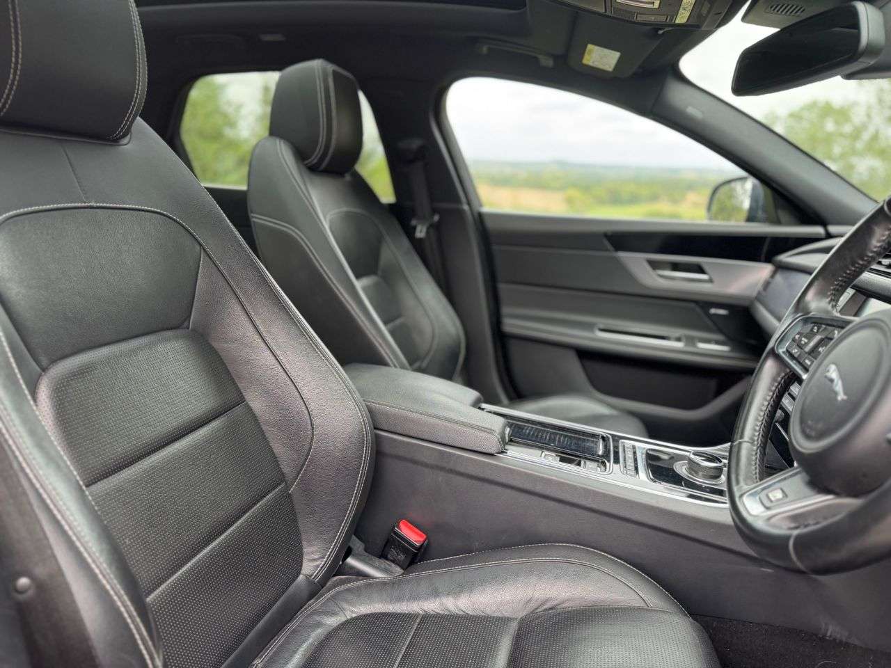 2018 JAGUAR XF 2018 JAGUAR XF