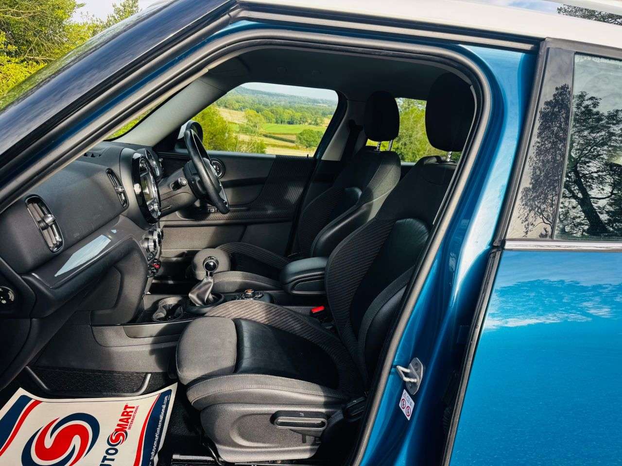 2017 MINI COUNTRYMAN 2017 MINI COUNTRYMAN